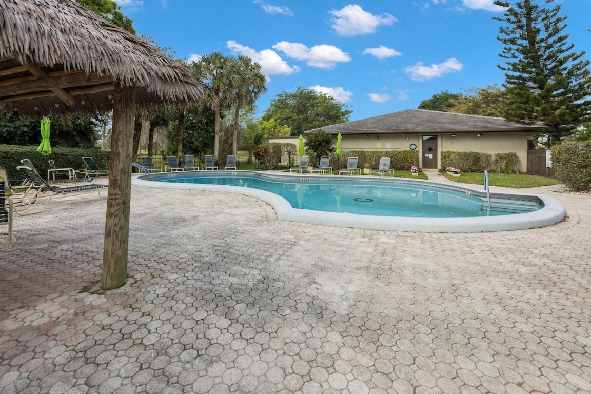 Greens of Inverrary - Residential