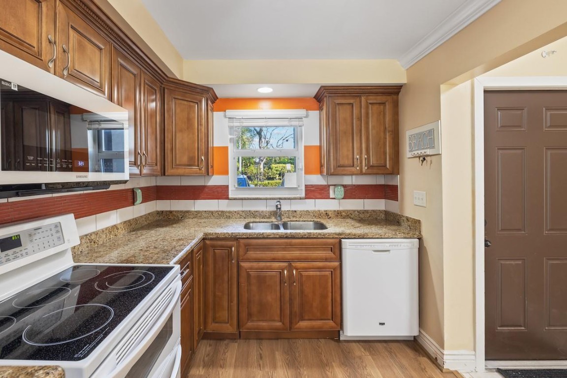 Greens of Inverrary - Residential