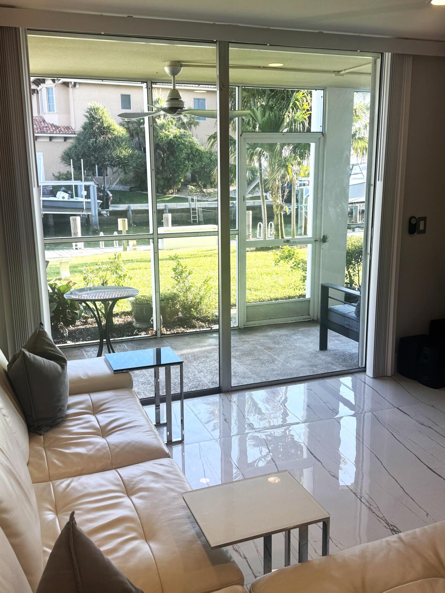 PARADISE HARBOUR CONDO - Residential