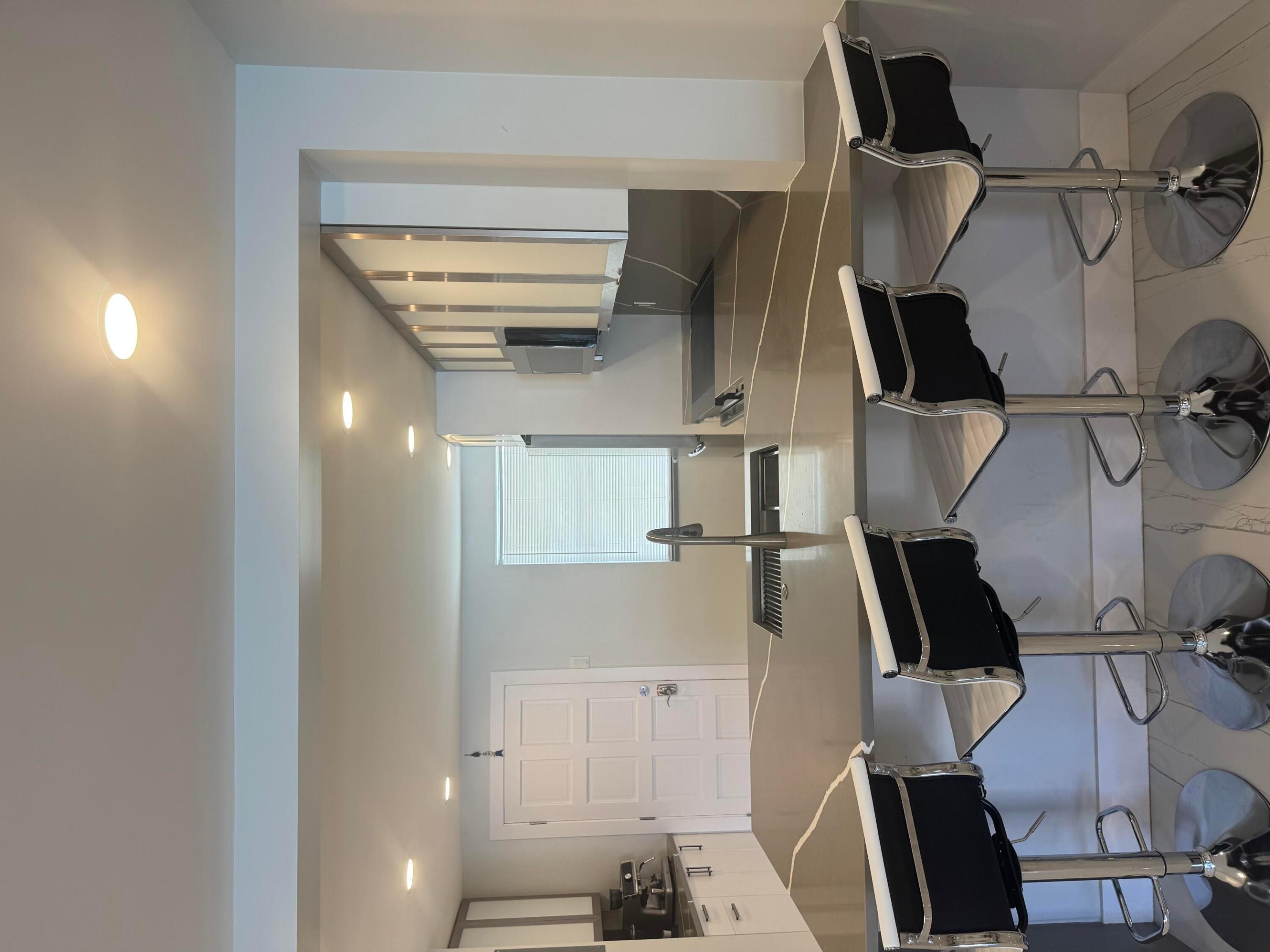 PARADISE HARBOUR CONDO - Residential