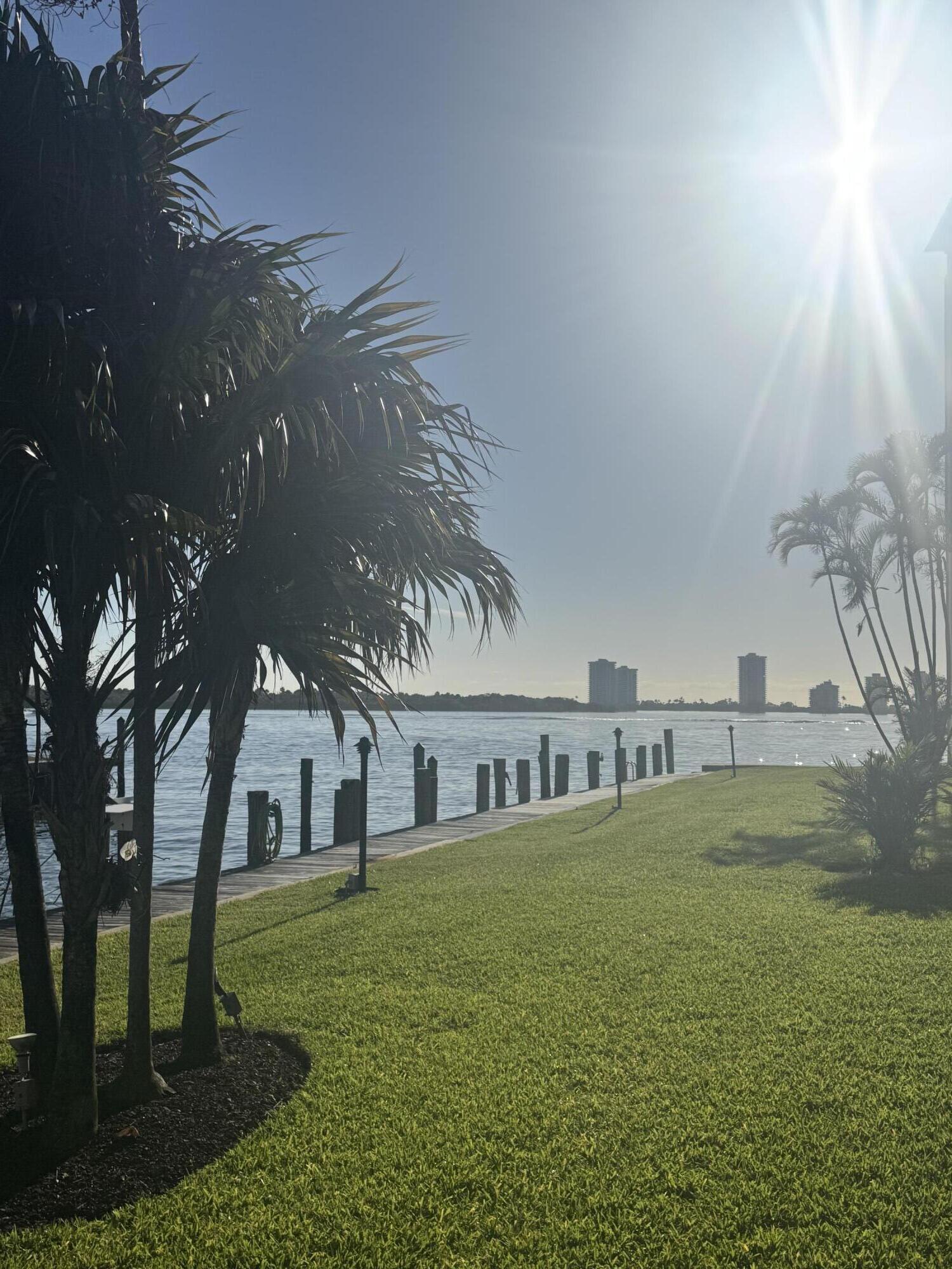 PARADISE HARBOUR CONDO - Residential
