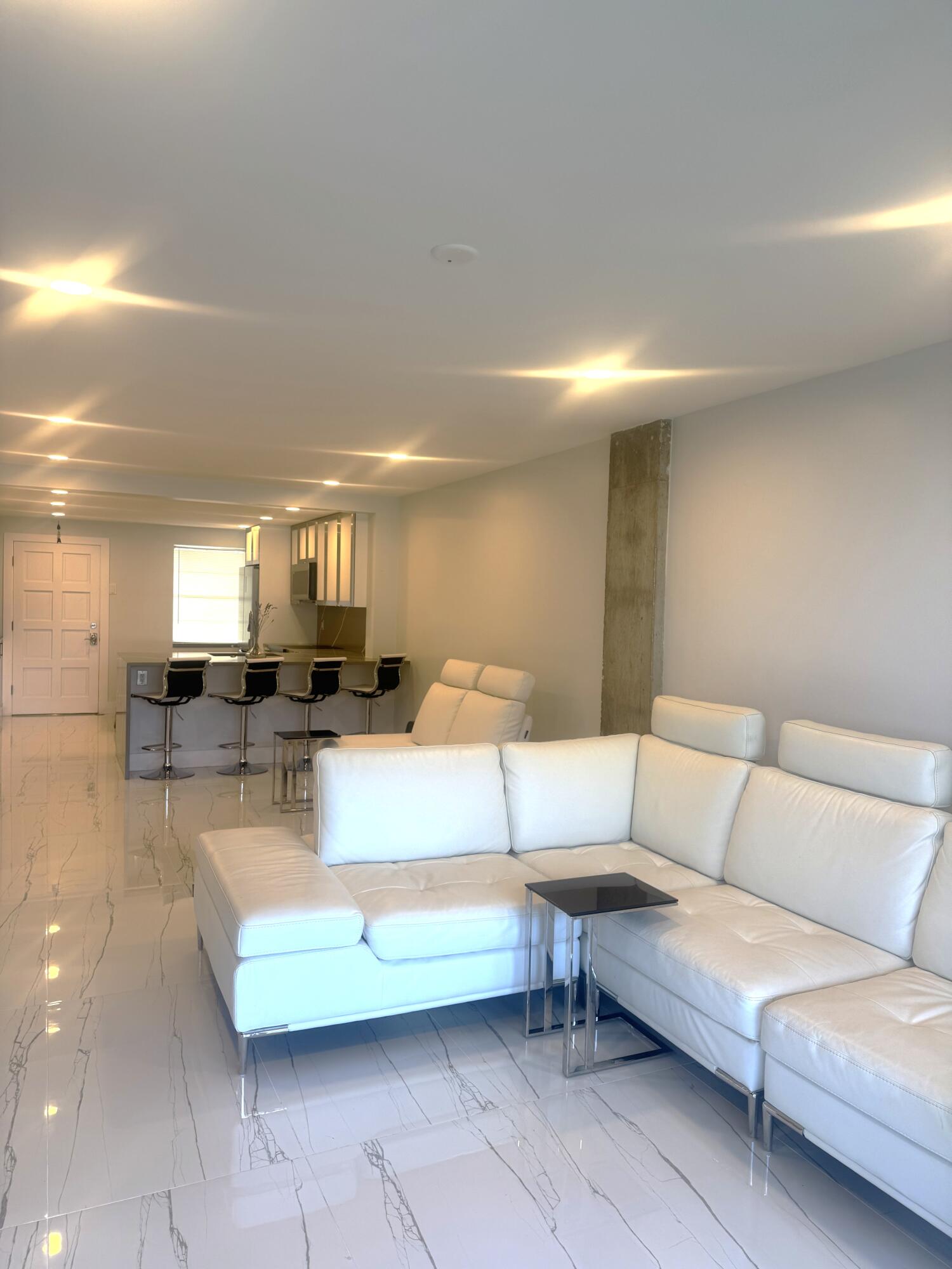 PARADISE HARBOUR CONDO - Residential
