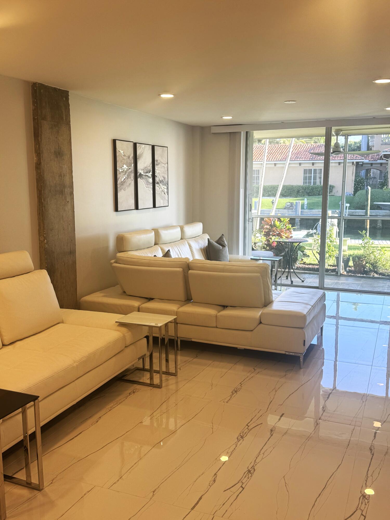 PARADISE HARBOUR CONDO - Residential