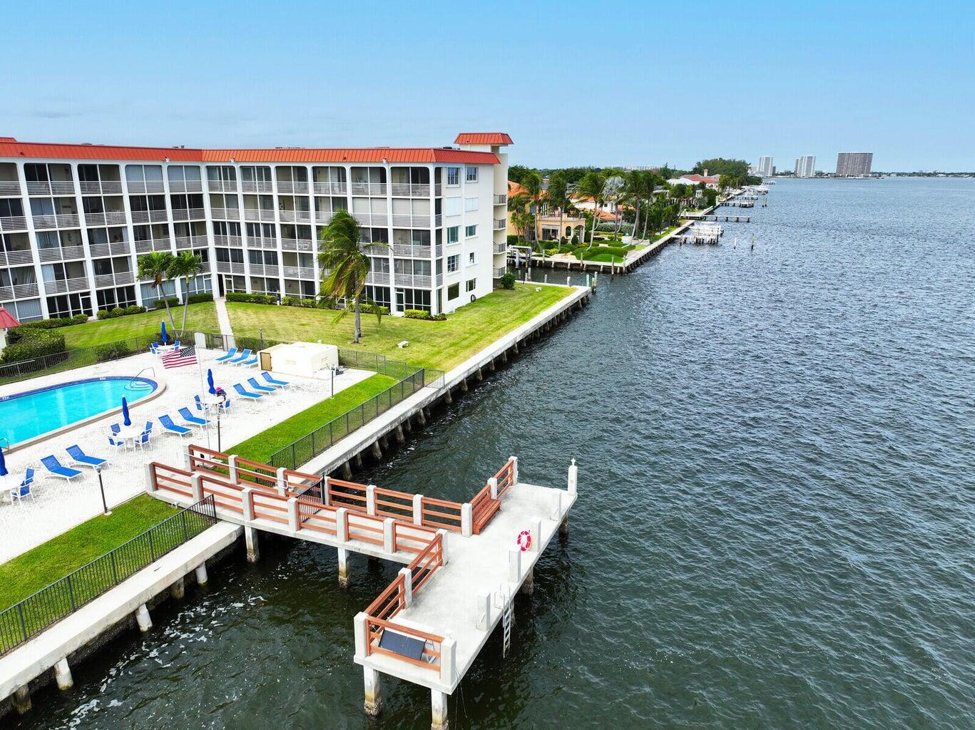 PARADISE HARBOUR CONDO - Residential