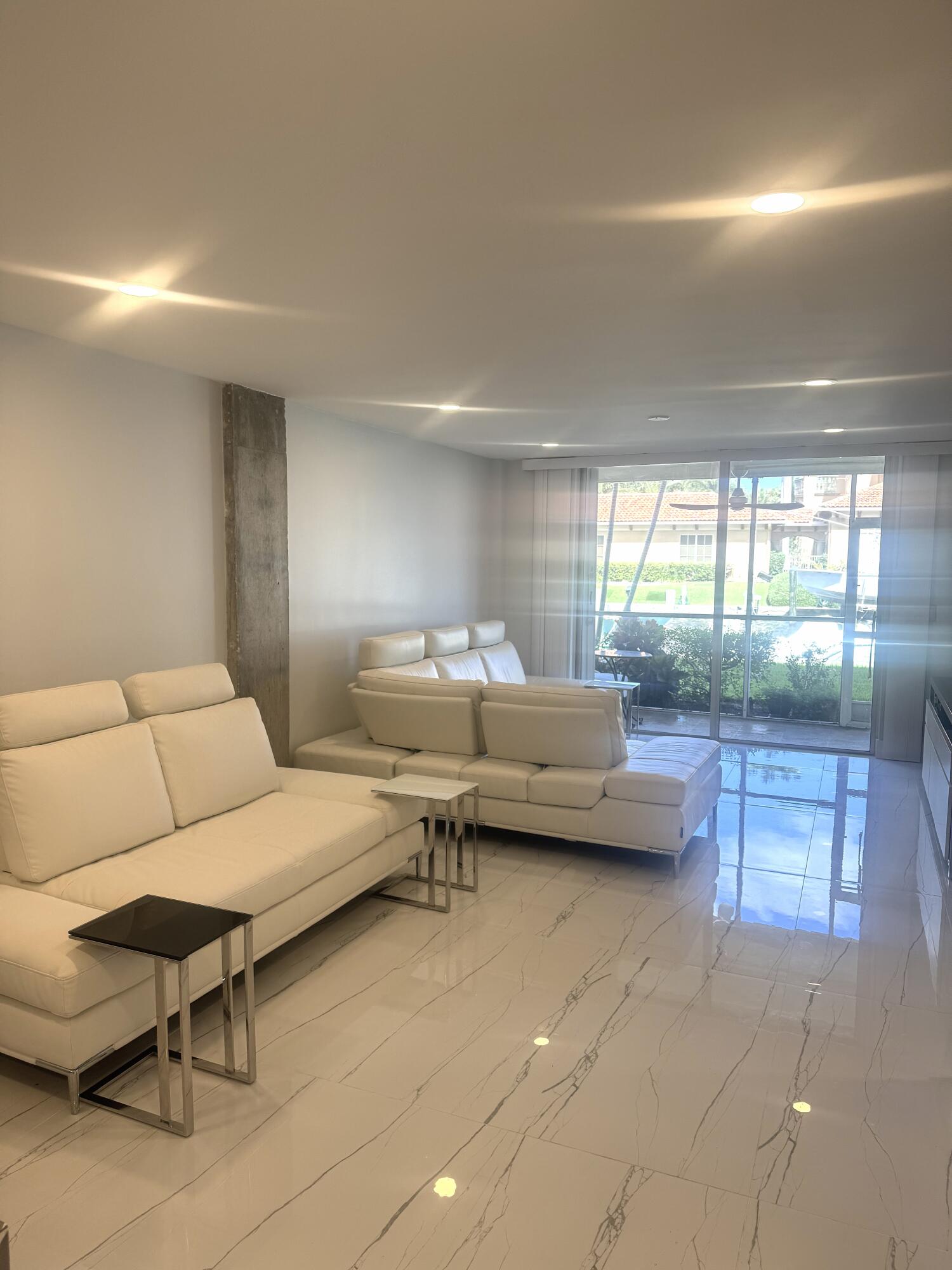 PARADISE HARBOUR CONDO - Residential