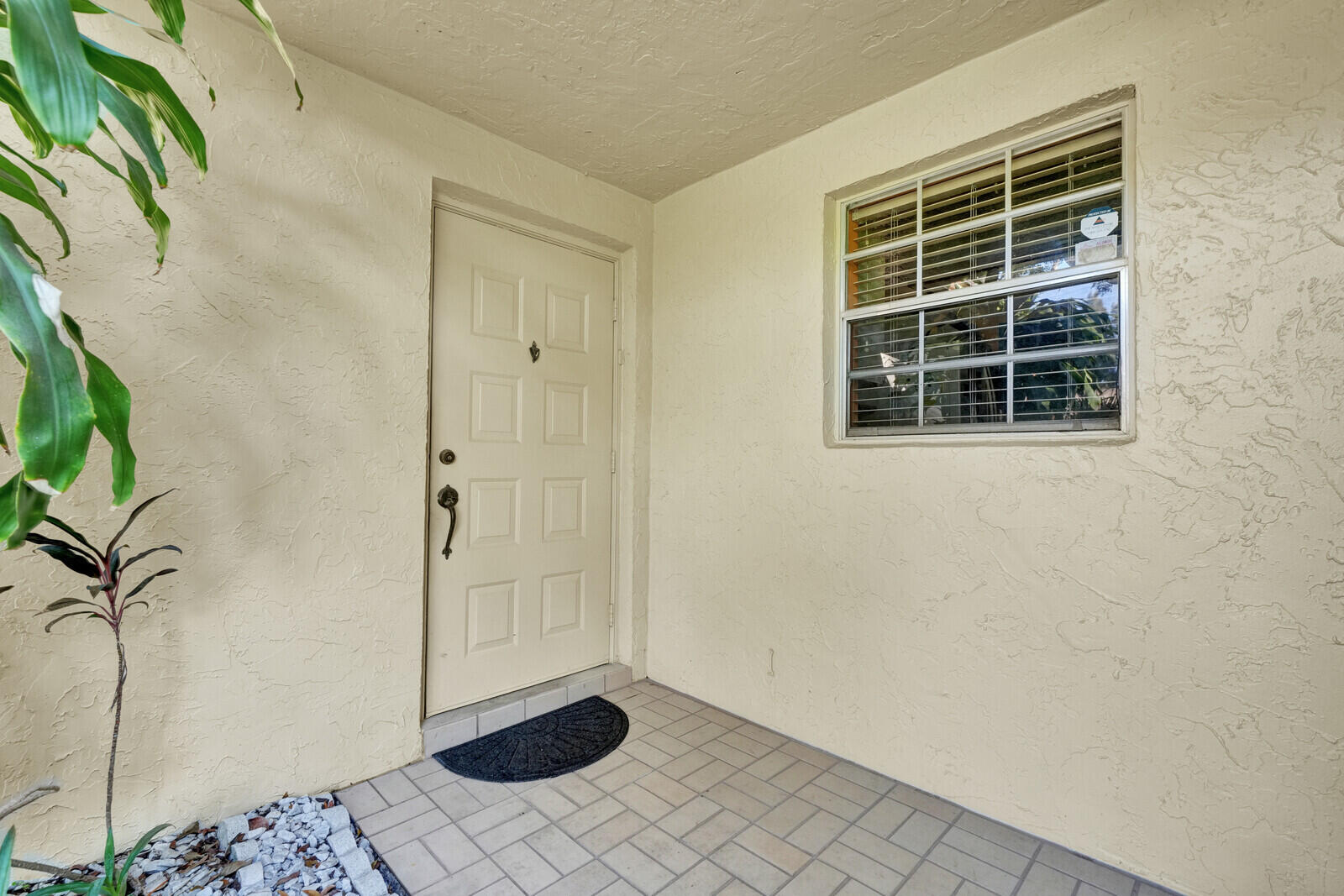 HIGH POINT OF DELRAY WEST CONDO SEC 3 - Residential