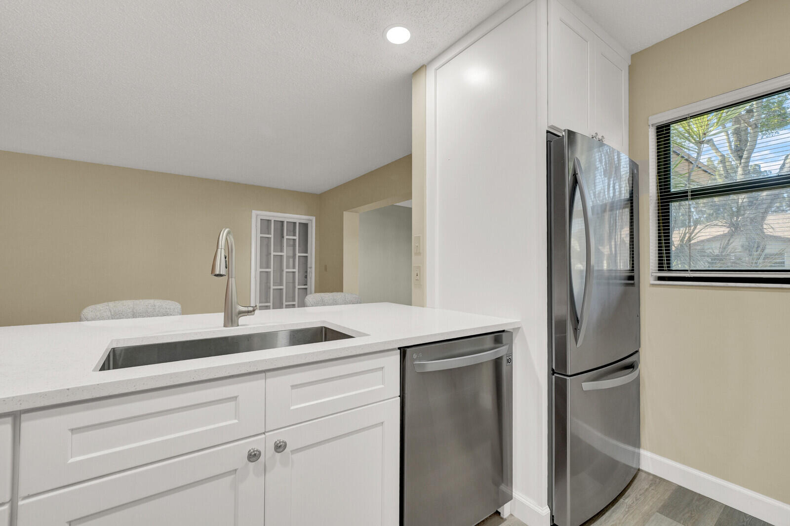 HIGH POINT OF DELRAY WEST CONDO SEC 3 - Residential