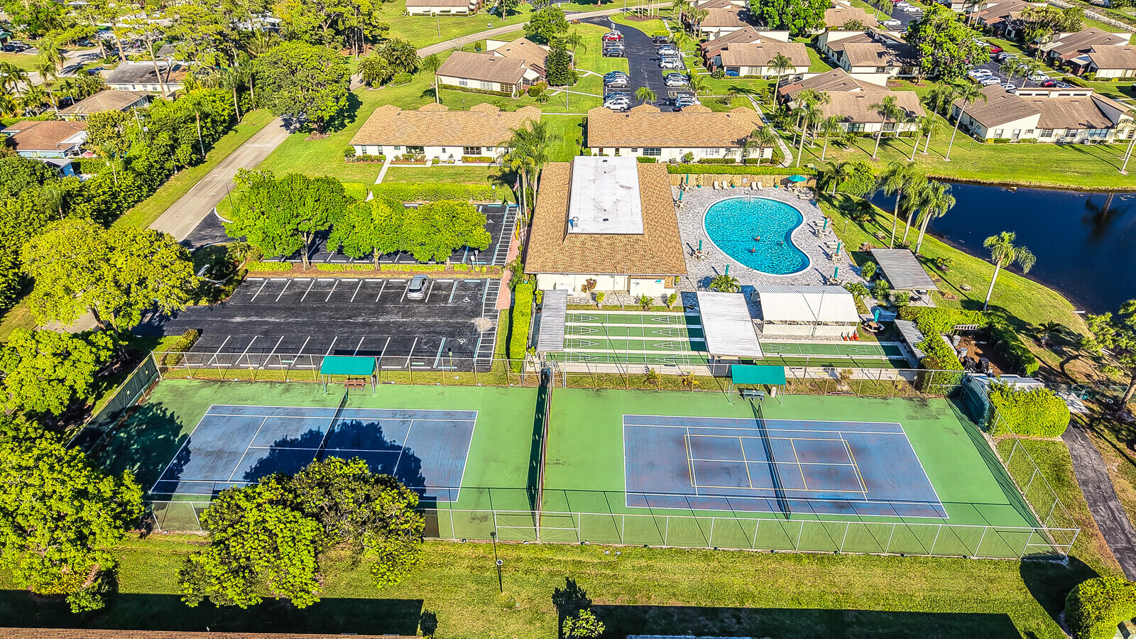 HIGH POINT OF DELRAY WEST CONDO SEC 3 - Residential