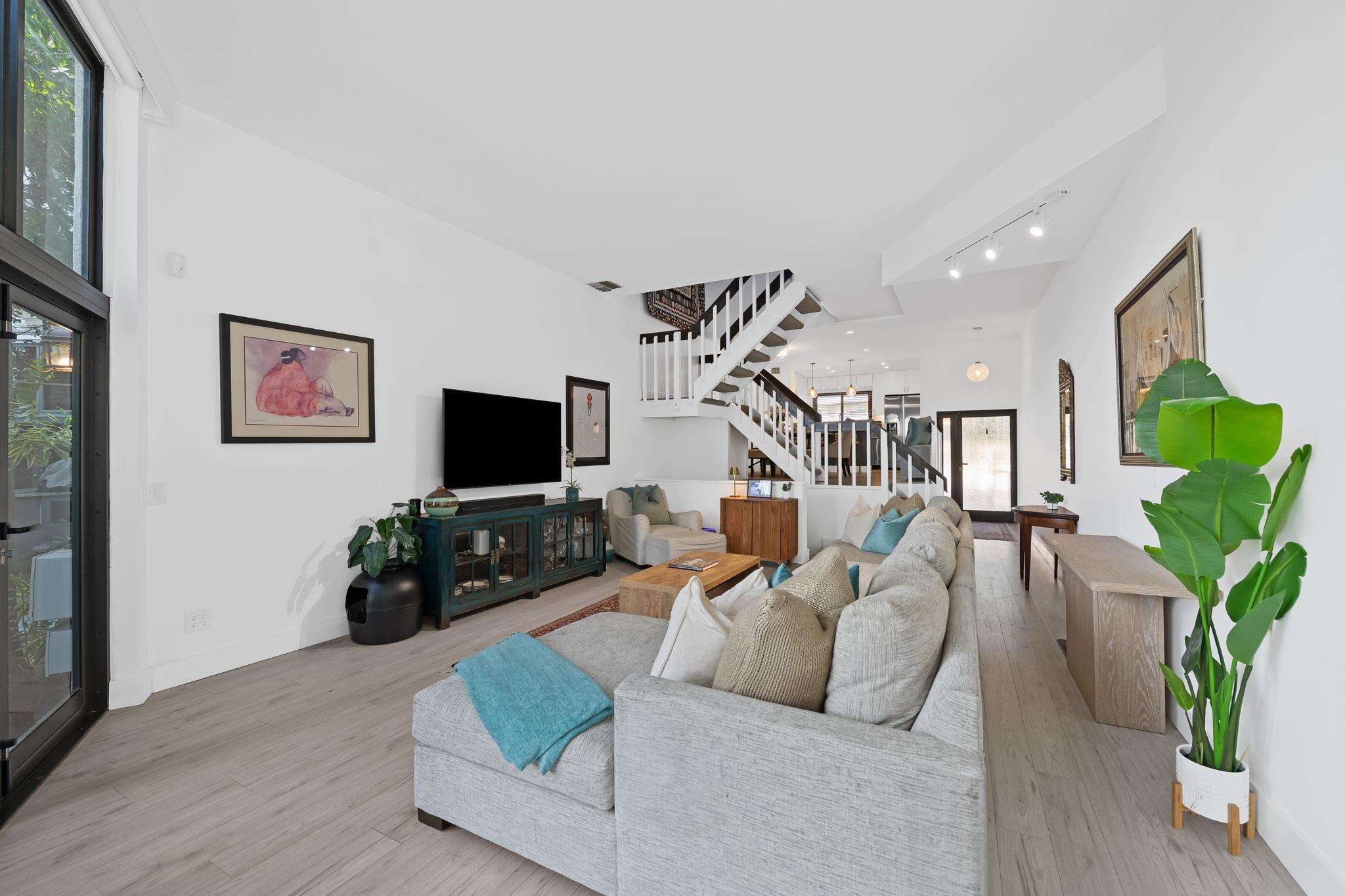 49th St Townhomes - Residential