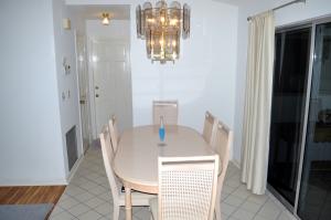 LAURELWOOD SUB UNIT 4 - Residential