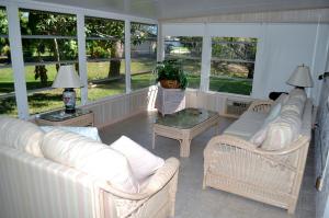 LAURELWOOD SUB UNIT 4 - Residential