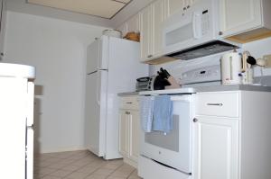 LAURELWOOD SUB UNIT 4 - Residential