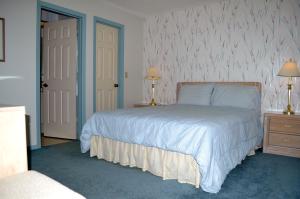 LAURELWOOD SUB UNIT 4 - Residential