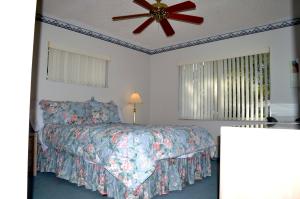 LAURELWOOD SUB UNIT 4 - Residential