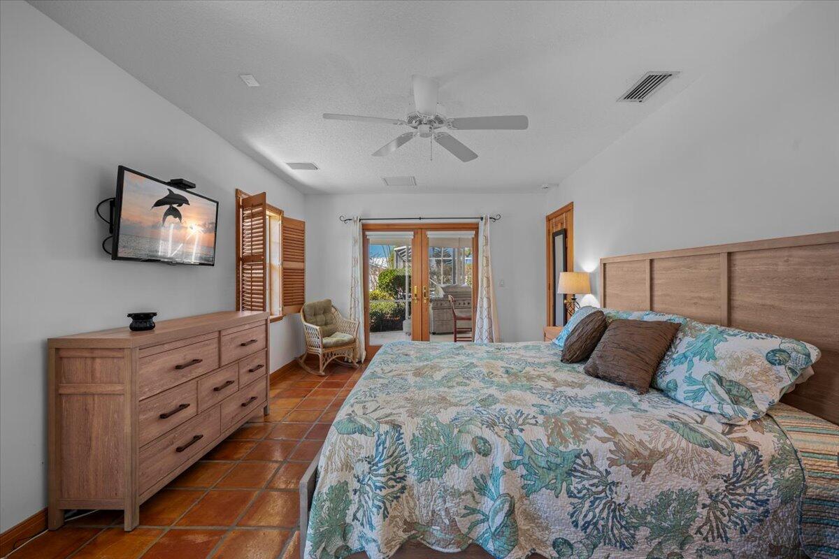 OLYMPUS - Residential Lease