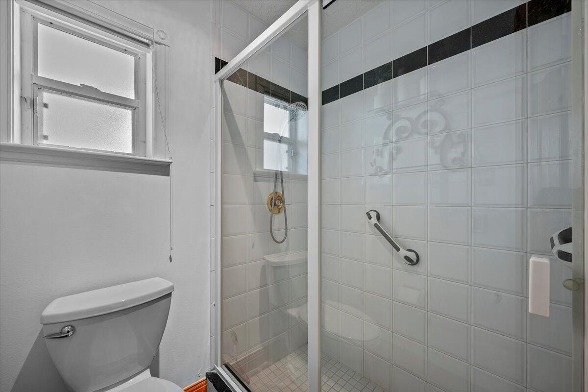 OLYMPUS - Residential Lease