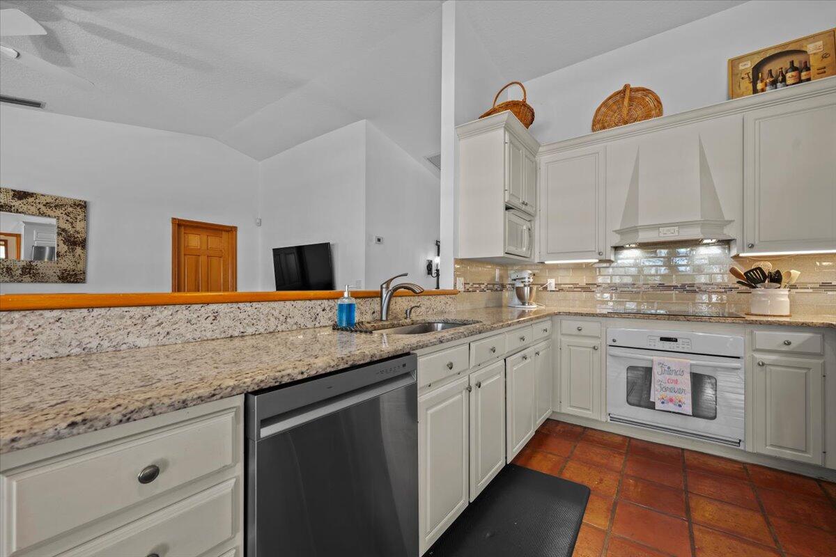 OLYMPUS - Residential Lease