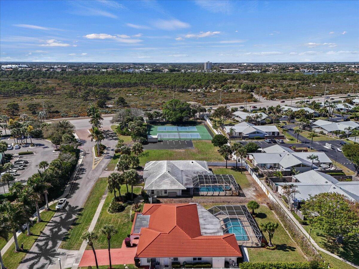 OLYMPUS - Residential Lease