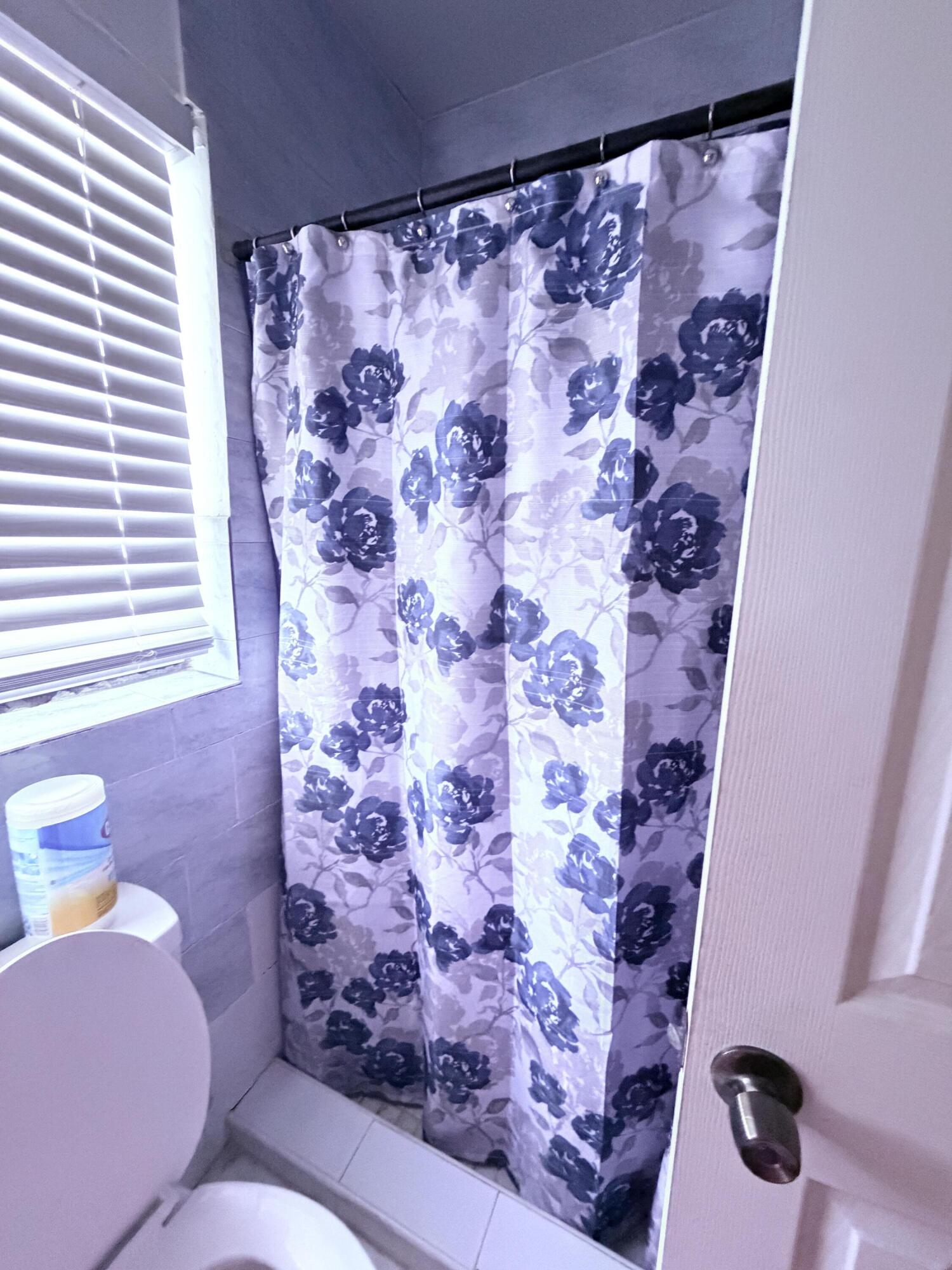 NORTH MIAMI ESTS - Residential