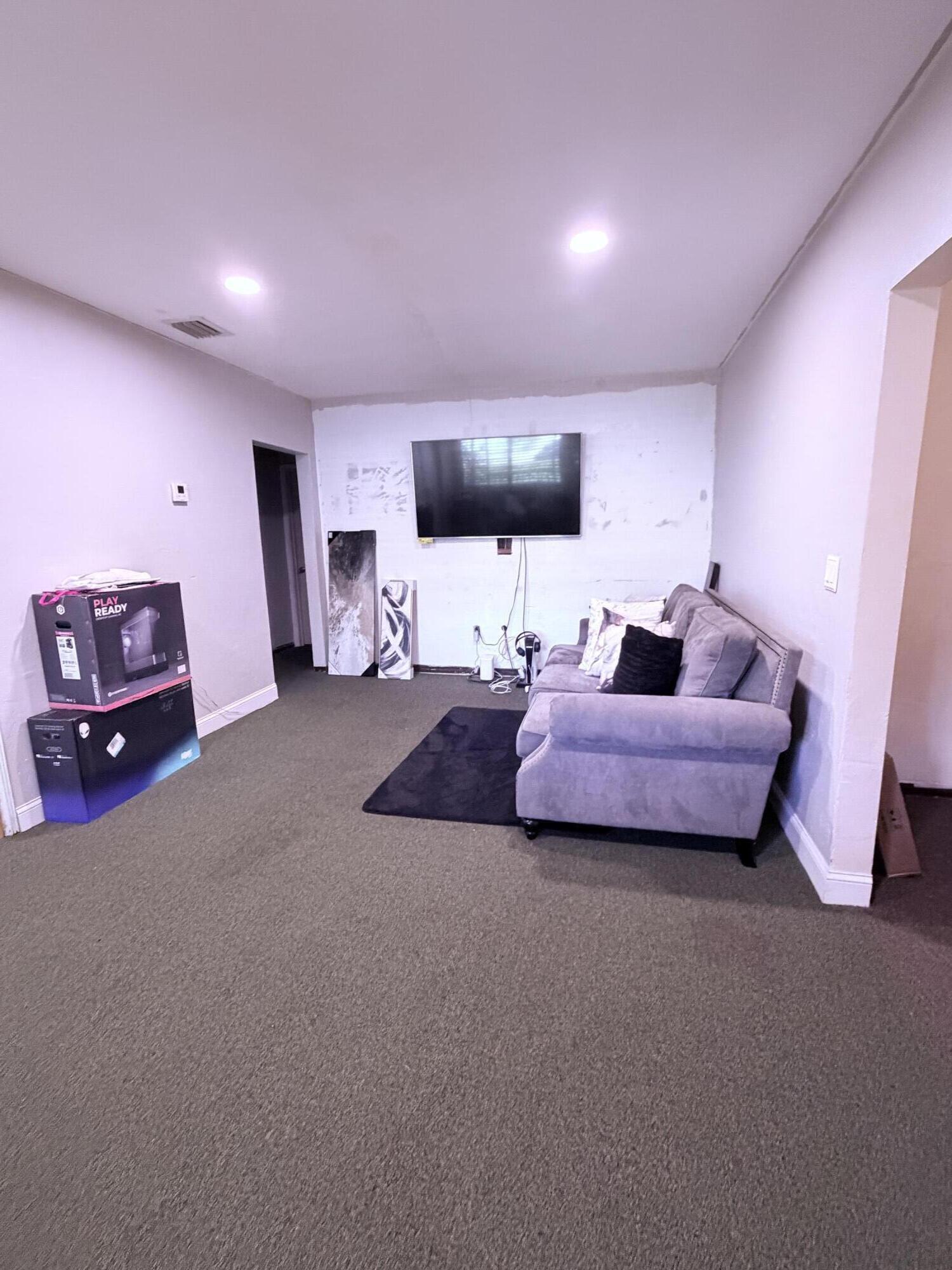 NORTH MIAMI ESTS - Residential