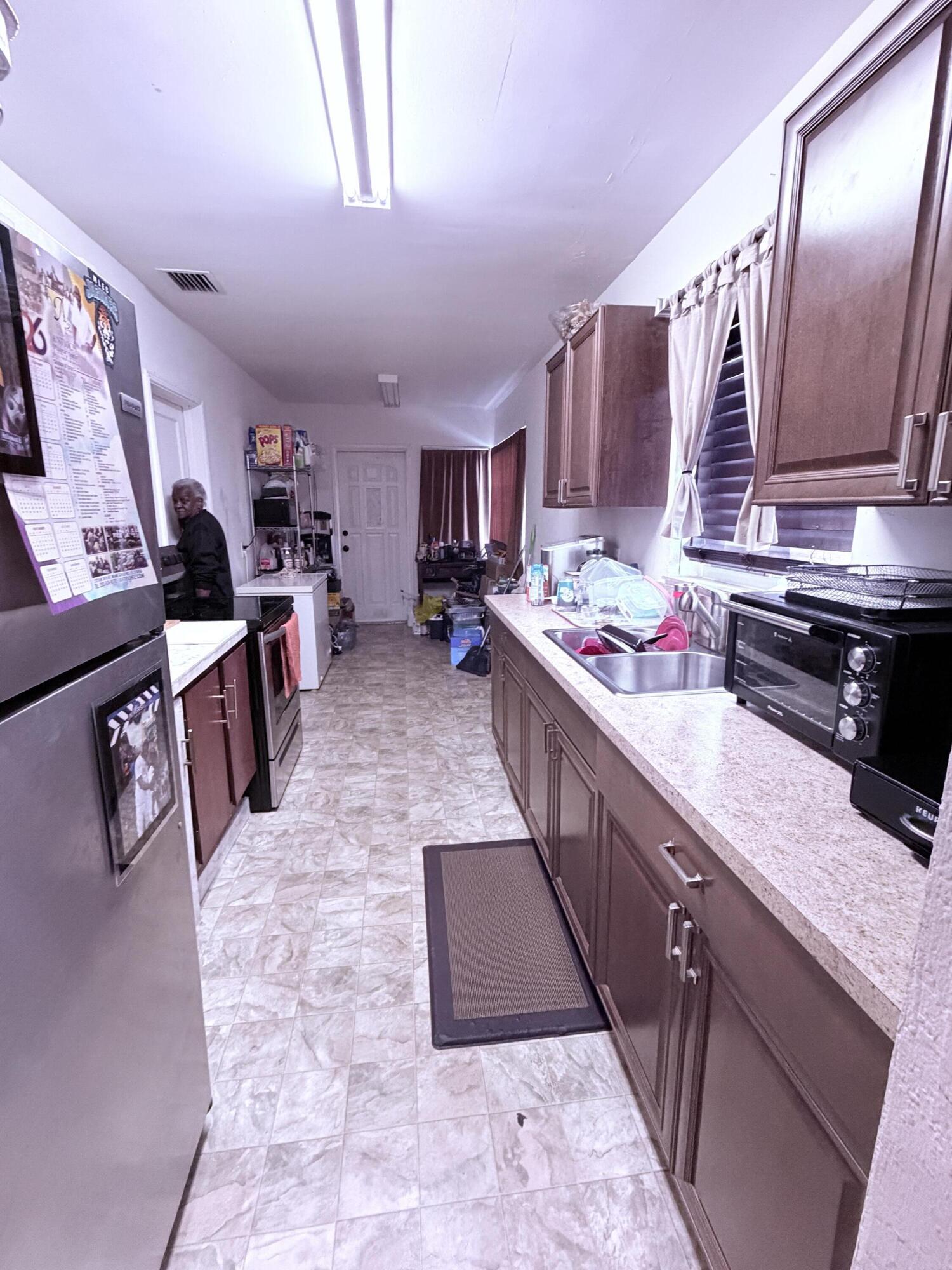 NORTH MIAMI ESTS - Residential