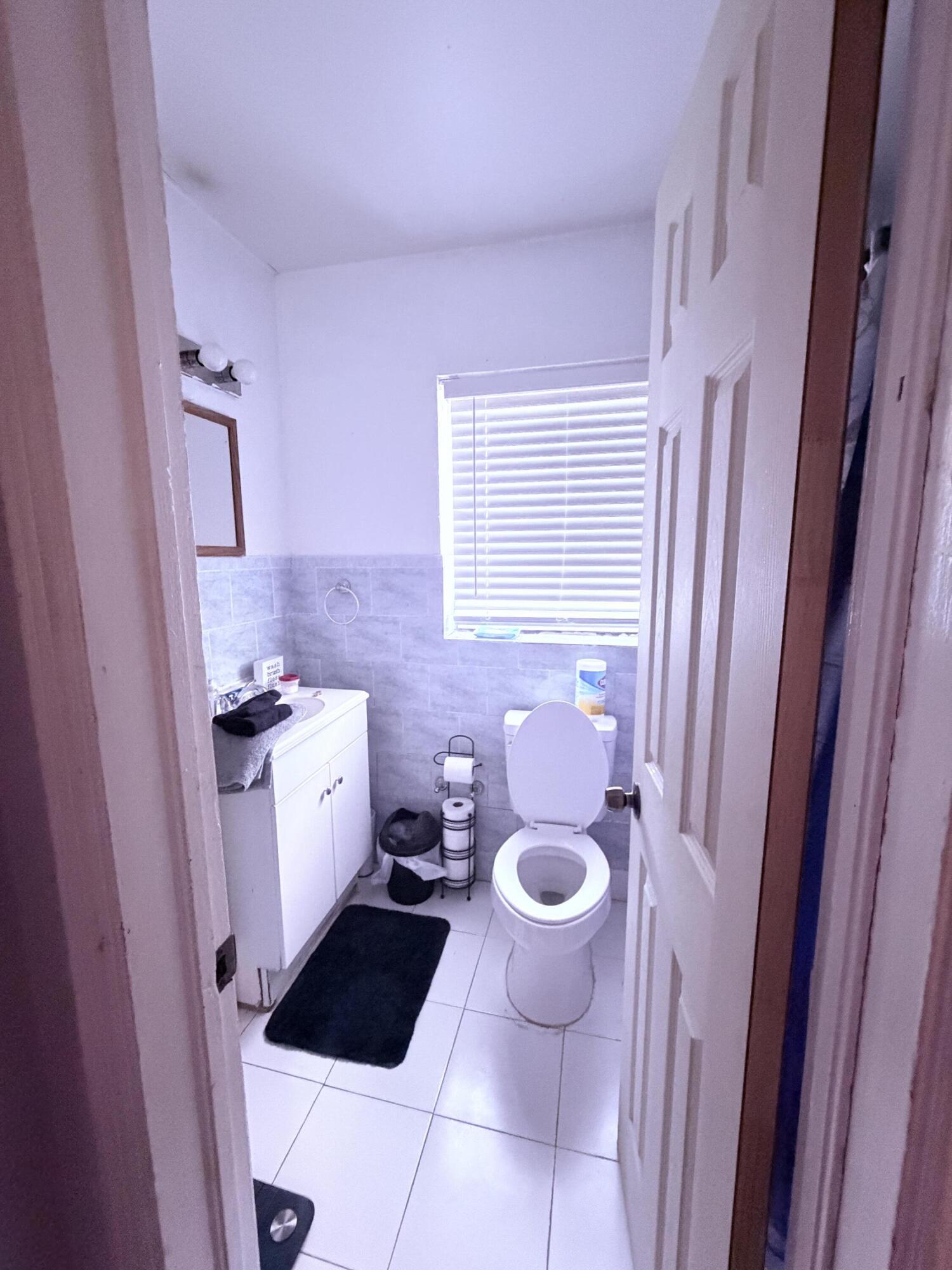 NORTH MIAMI ESTS - Residential