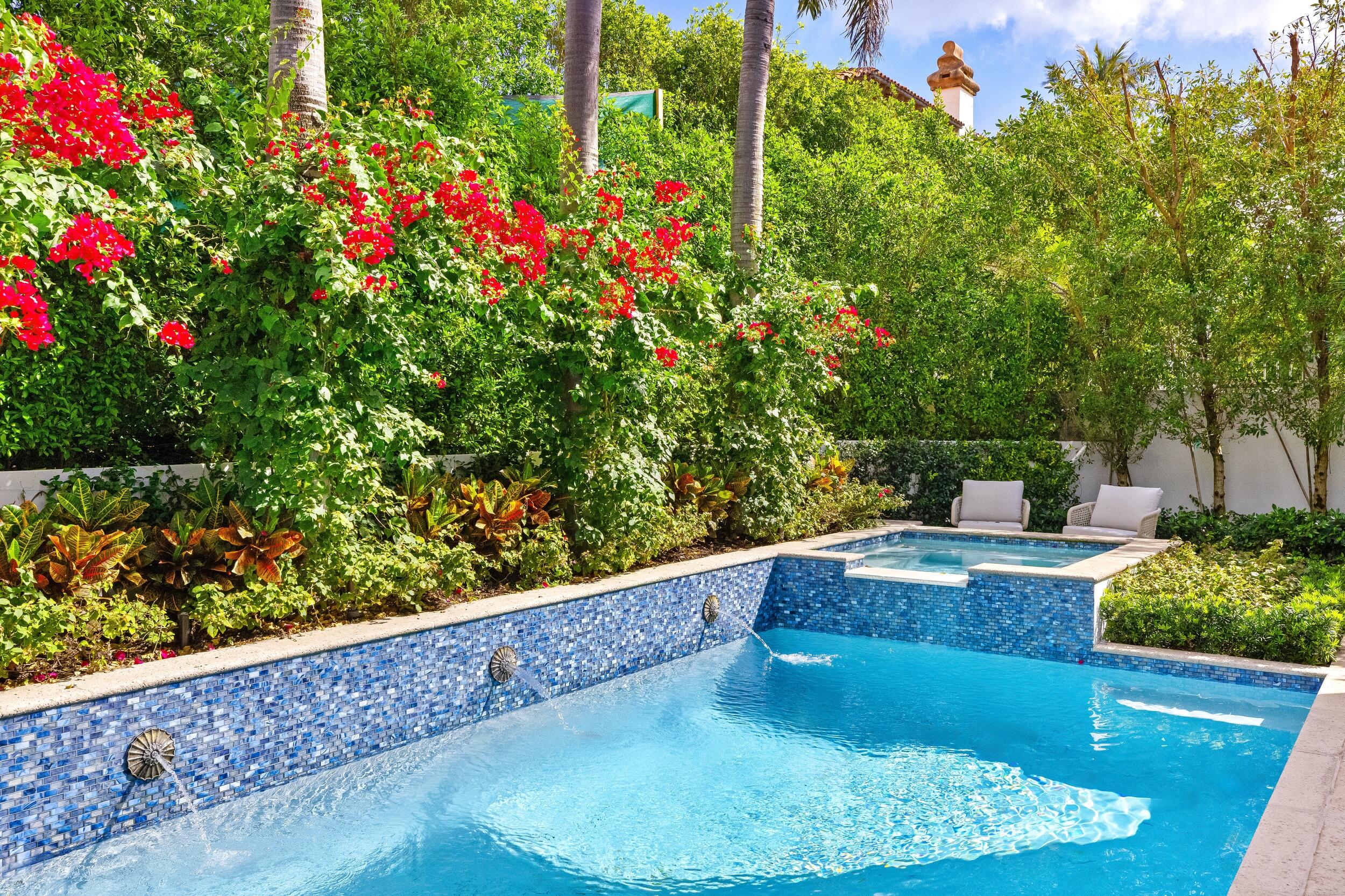 VIA VIZCAYA - Residential