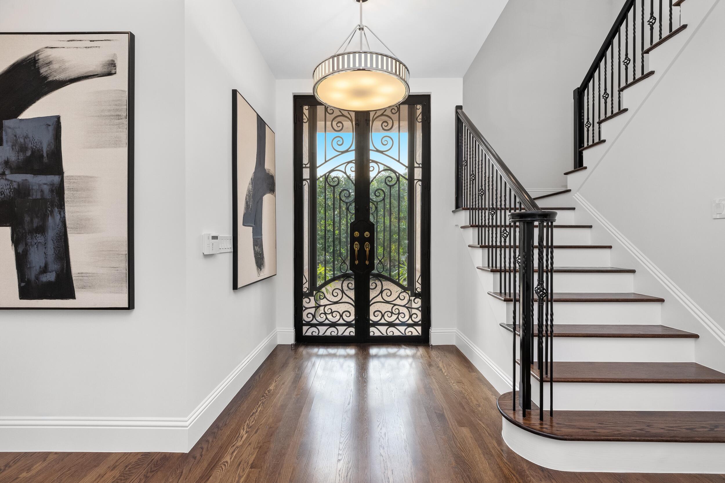 VIA VIZCAYA - Residential