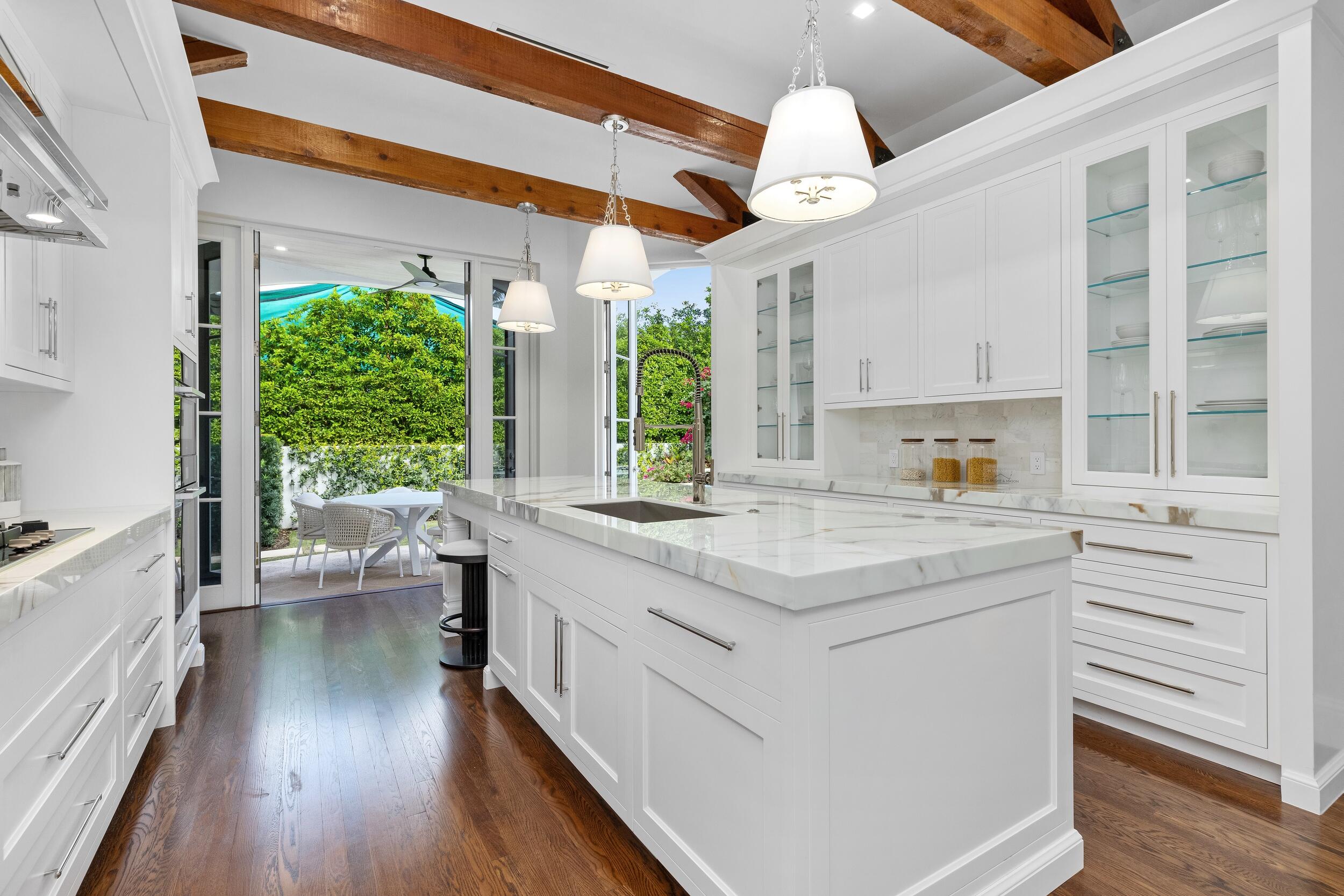 VIA VIZCAYA - Residential