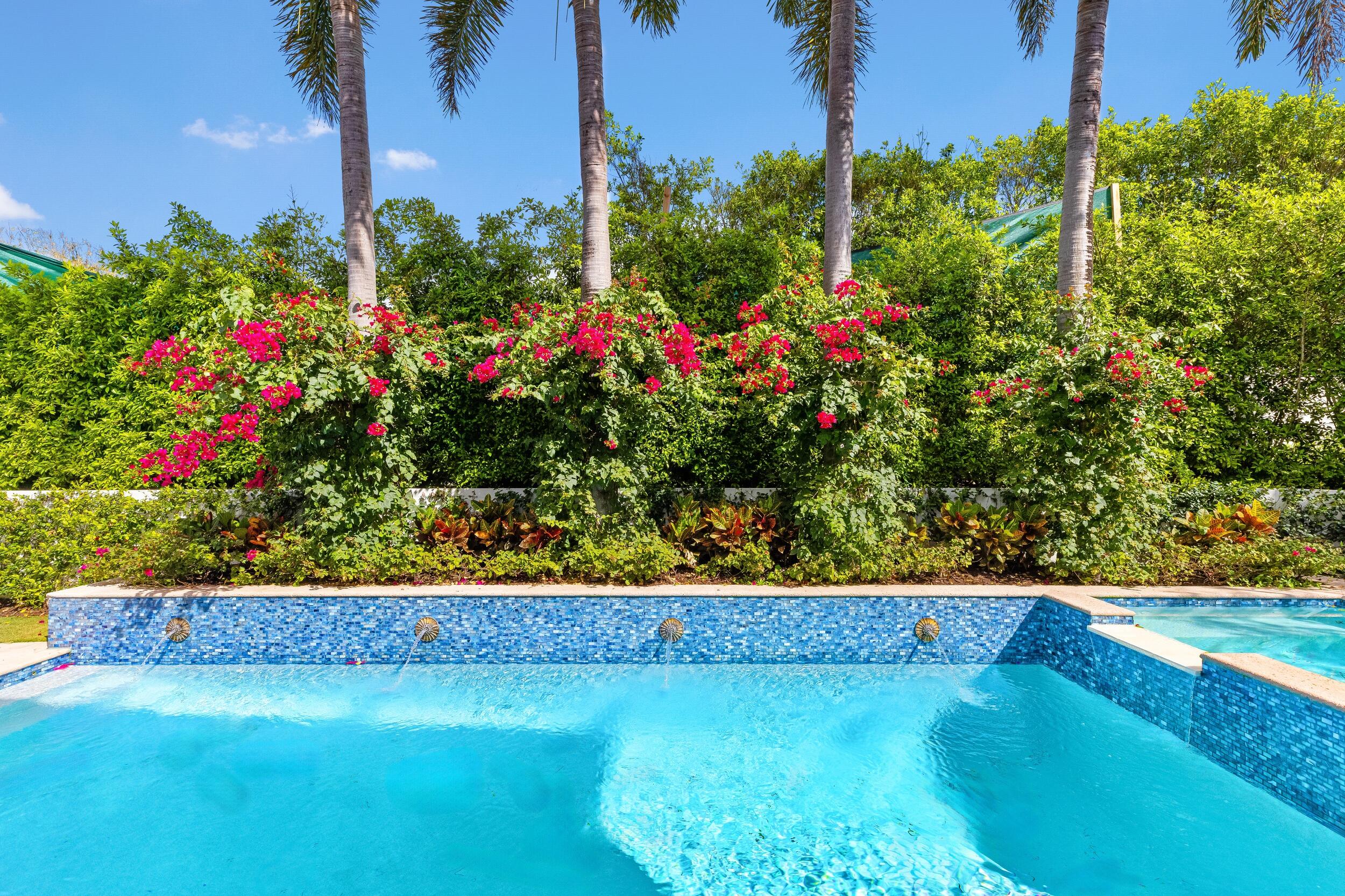 VIA VIZCAYA - Residential