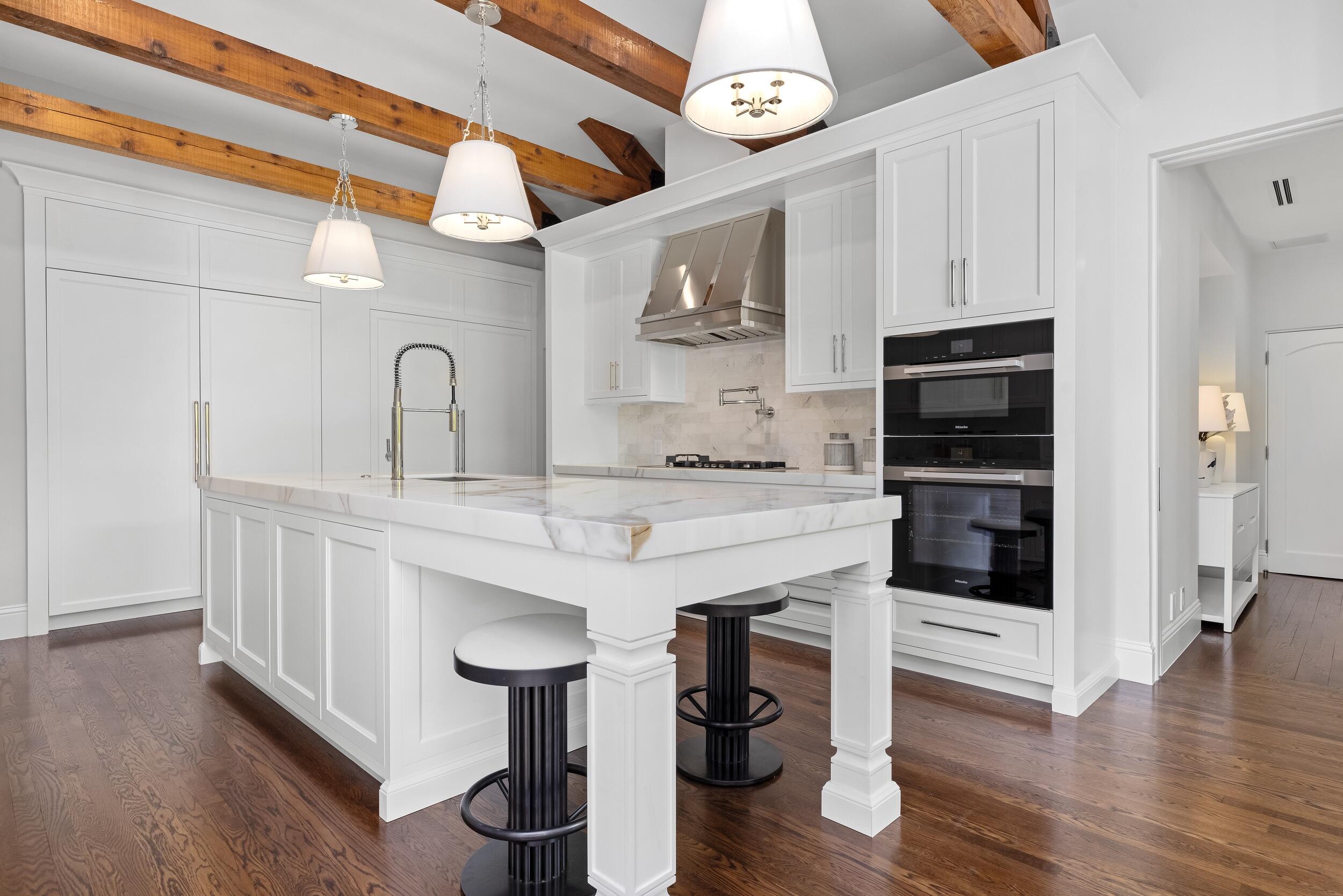 VIA VIZCAYA - Residential