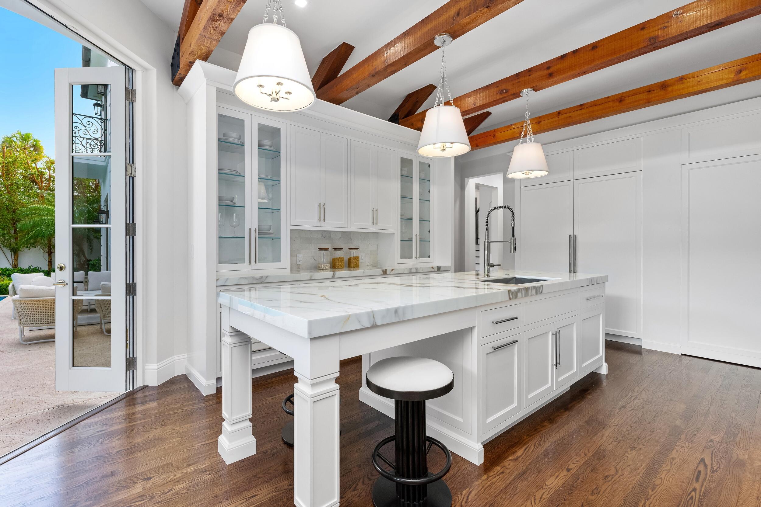 VIA VIZCAYA - Residential