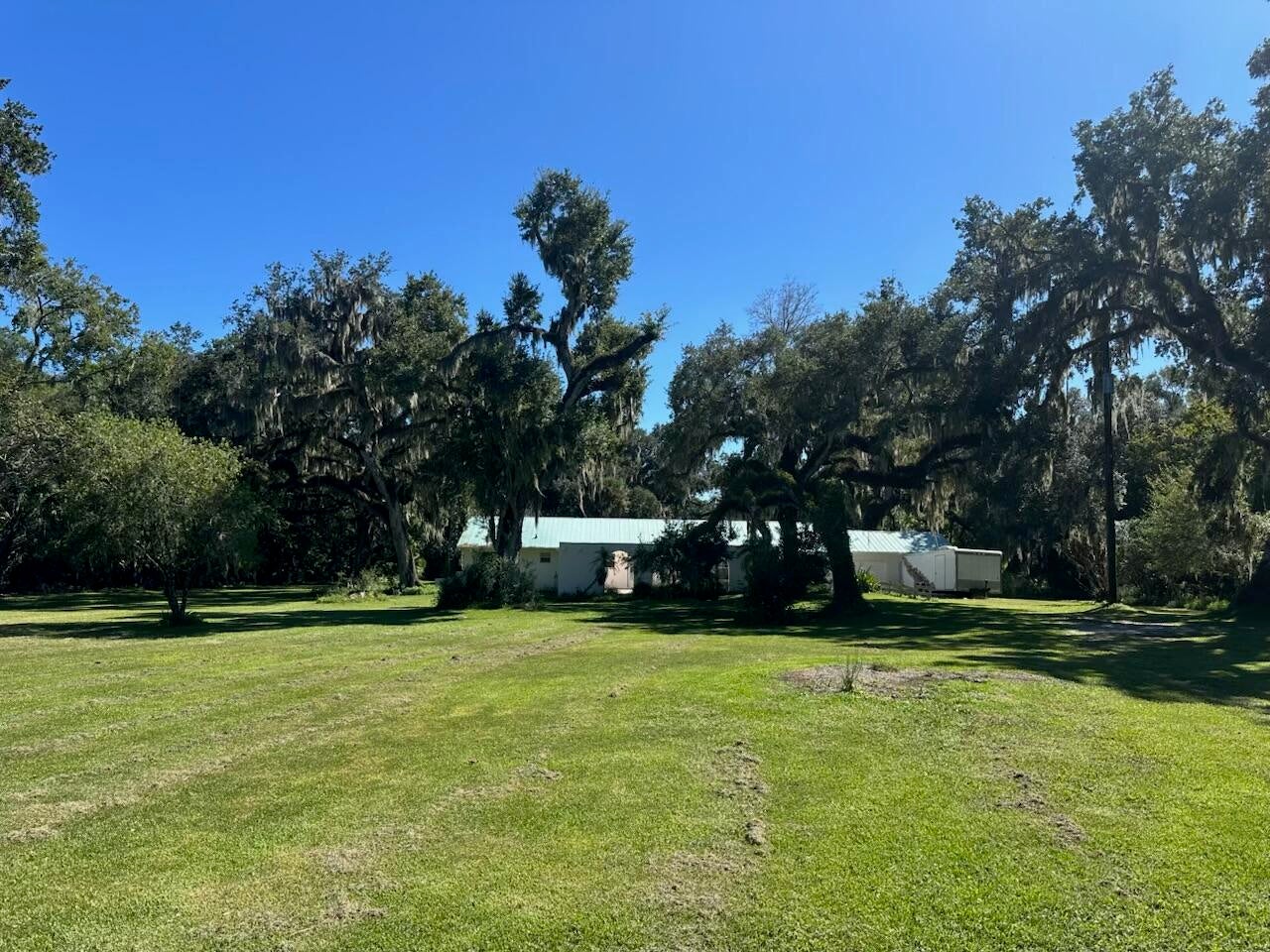 384 W ARIEL Road