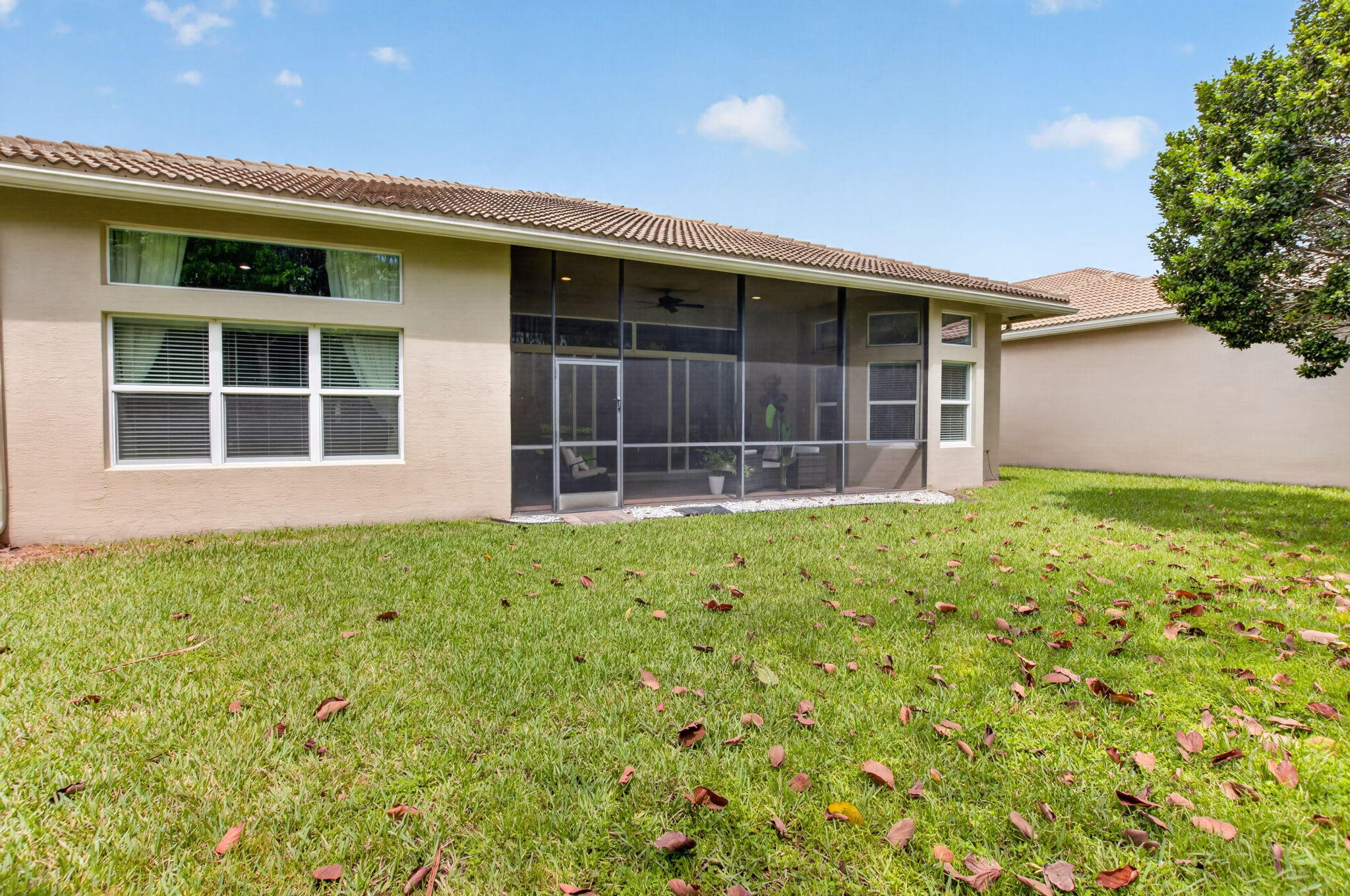 VALENCIA COVE AGR PUD PL 8 - Residential