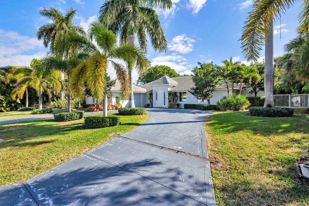 Photo of 1386 S Atlantic Drive, Lantana, FL 33462 (MLS # R11165447)