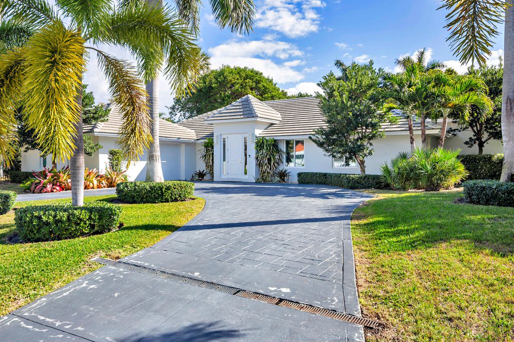 Photo of 1386 S Atlantic Drive, Lantana, FL 33462 (MLS # R11165447)