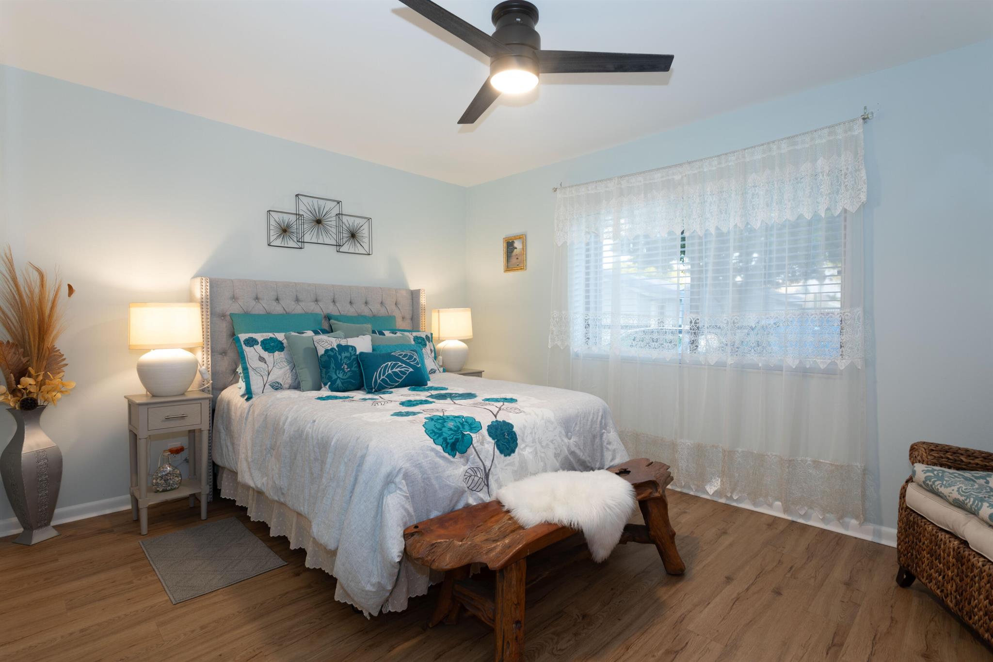 ARBOURS OF THE PALM BEACH - Residential