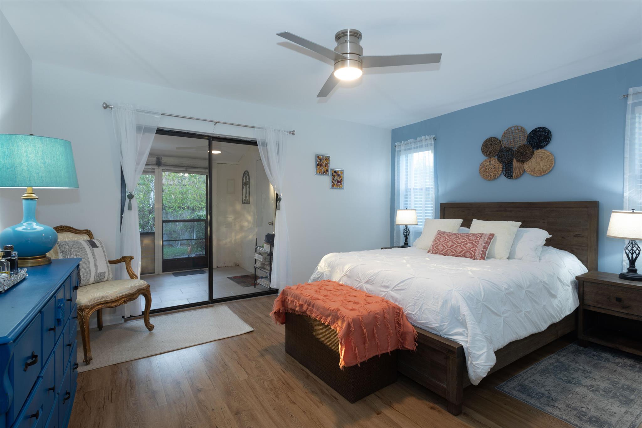 ARBOURS OF THE PALM BEACH - Residential