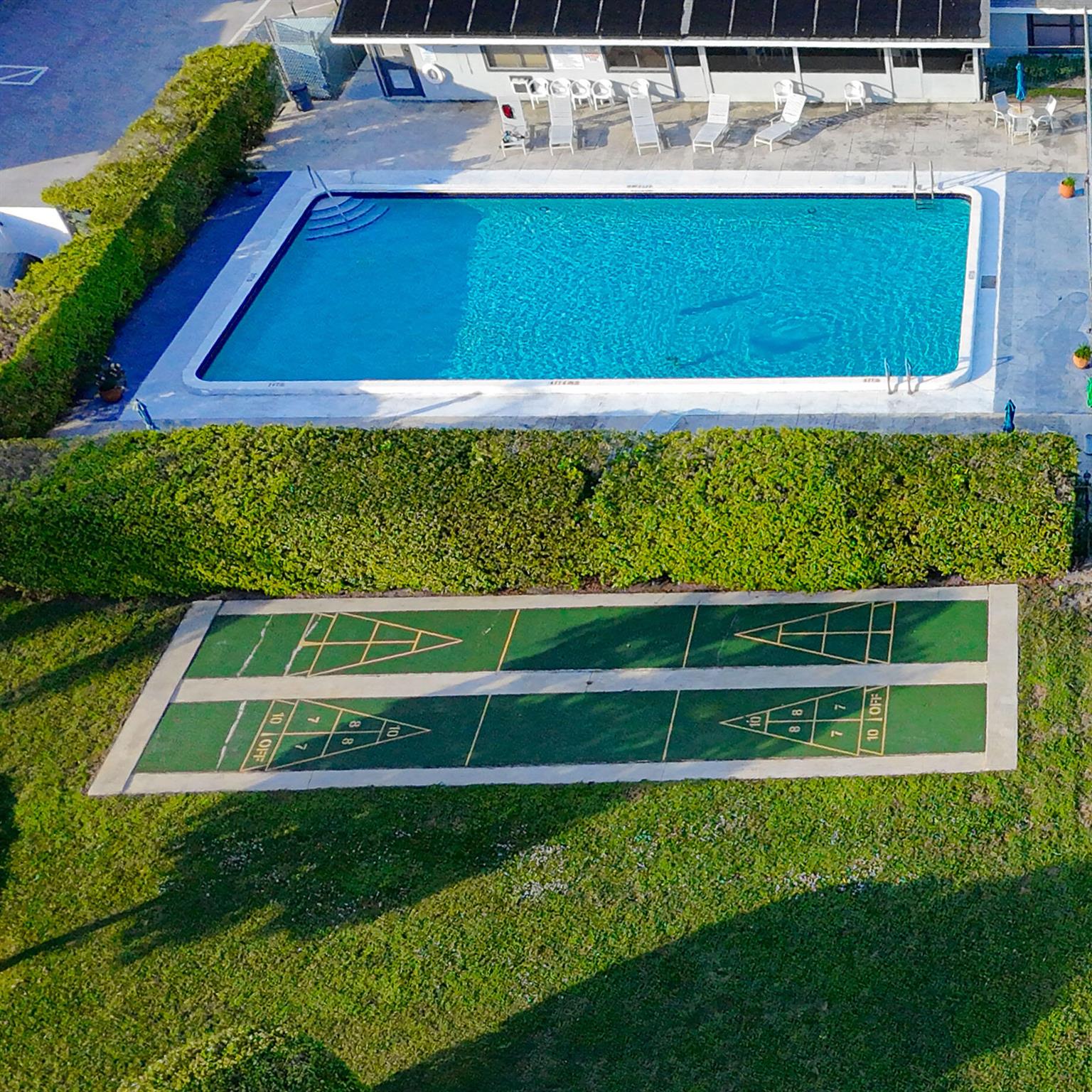 ARBOURS OF THE PALM BEACH - Residential