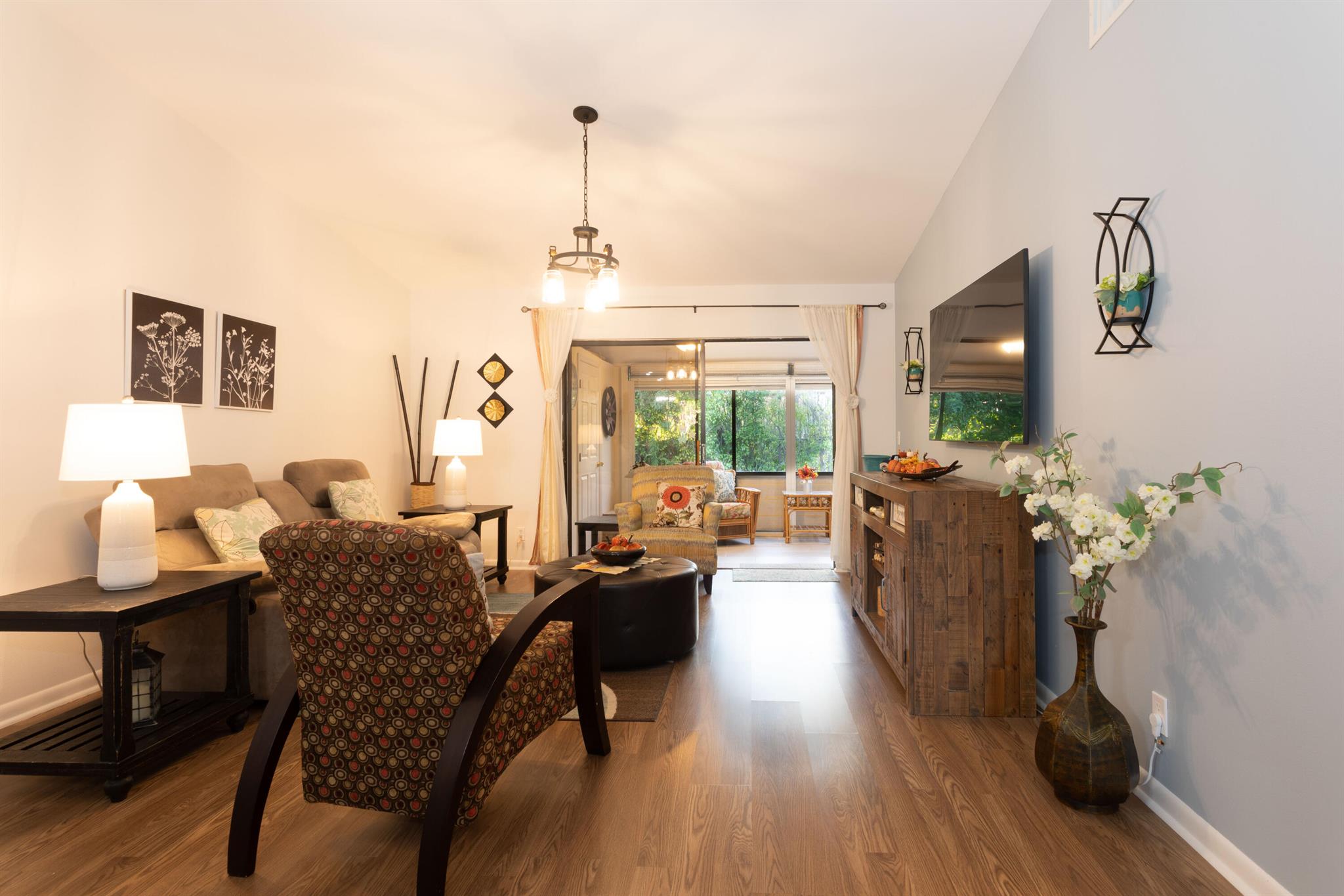 ARBOURS OF THE PALM BEACH - Residential