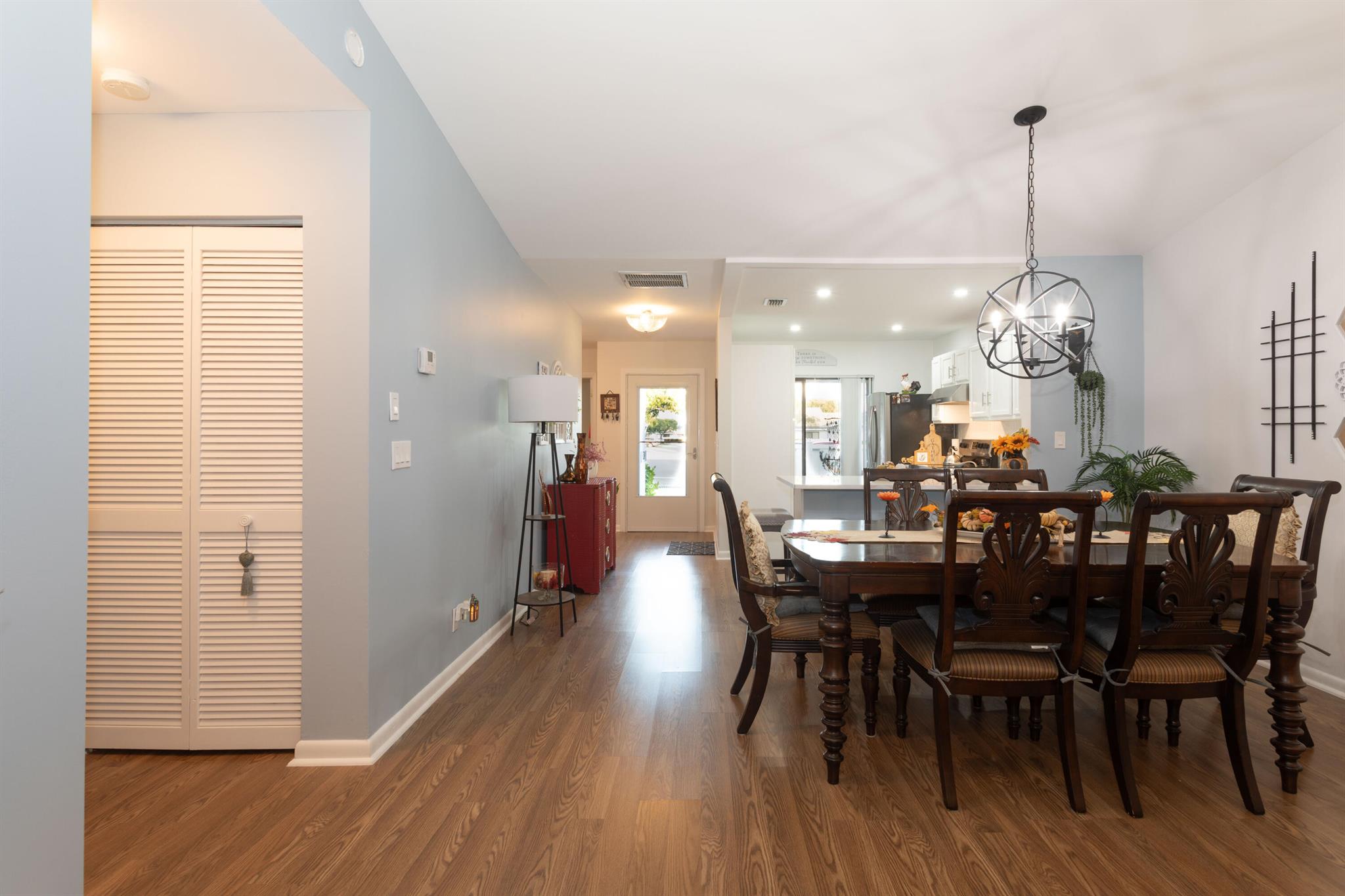 ARBOURS OF THE PALM BEACH - Residential