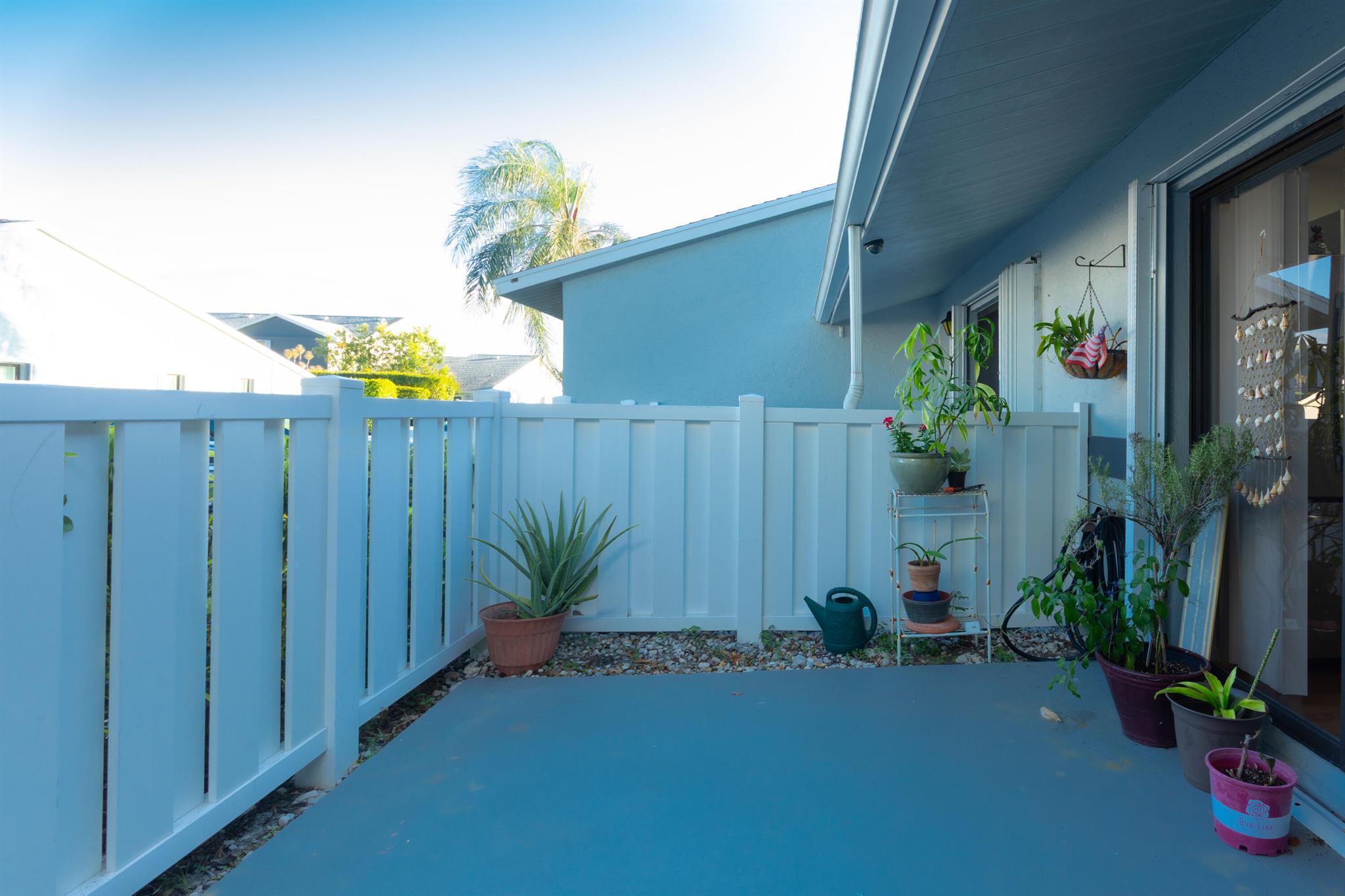 ARBOURS OF THE PALM BEACH - Residential