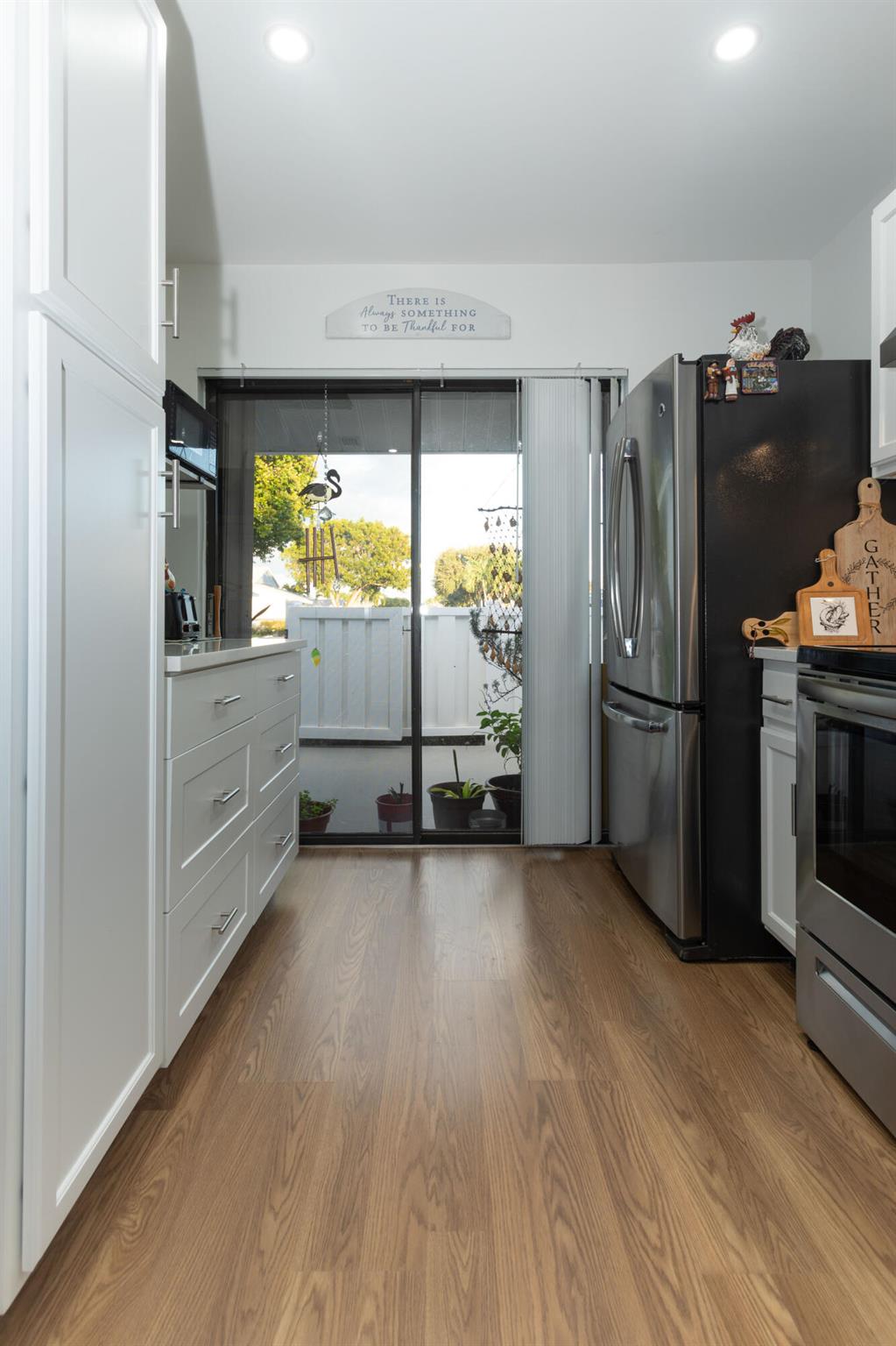 ARBOURS OF THE PALM BEACH - Residential