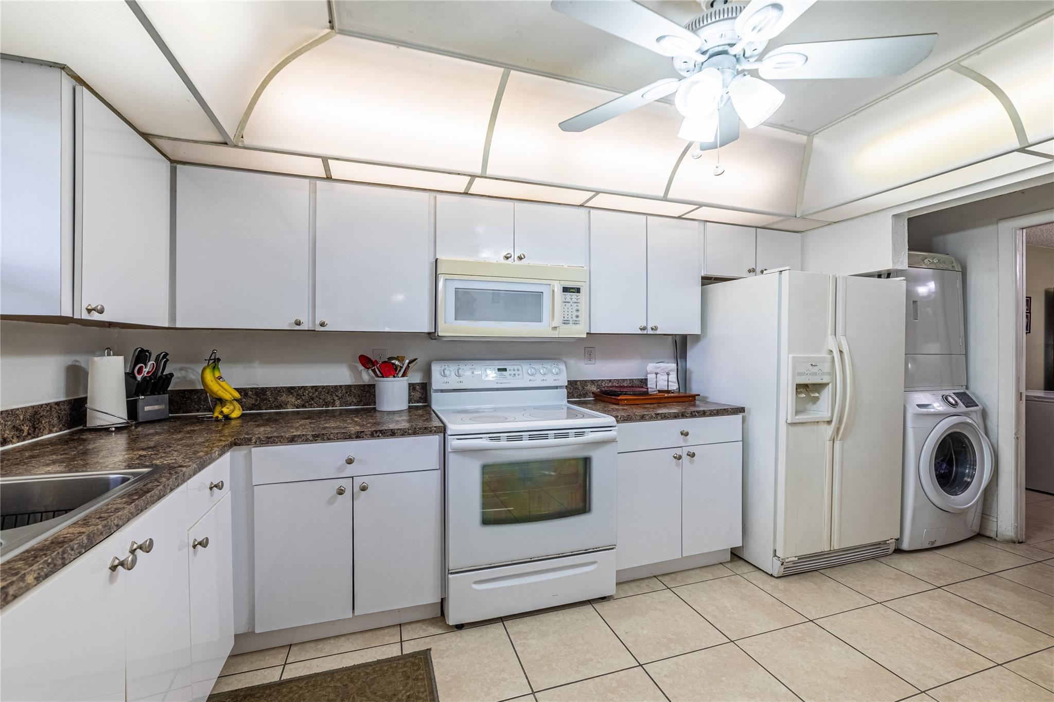 5900 NW 44th St 115
