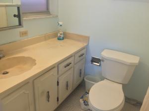 COUNTRY MANORS - Residential