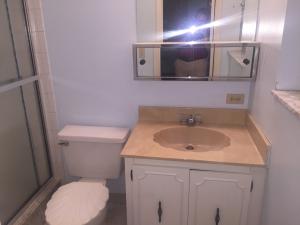 COUNTRY MANORS - Residential