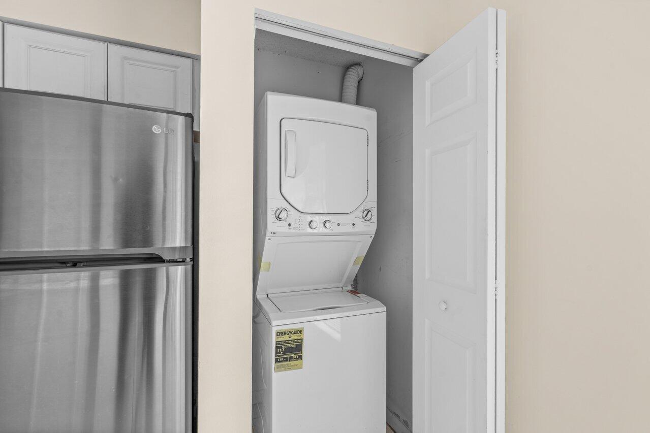 SANDALFOOT COVE SEC 12 - Residential Lease