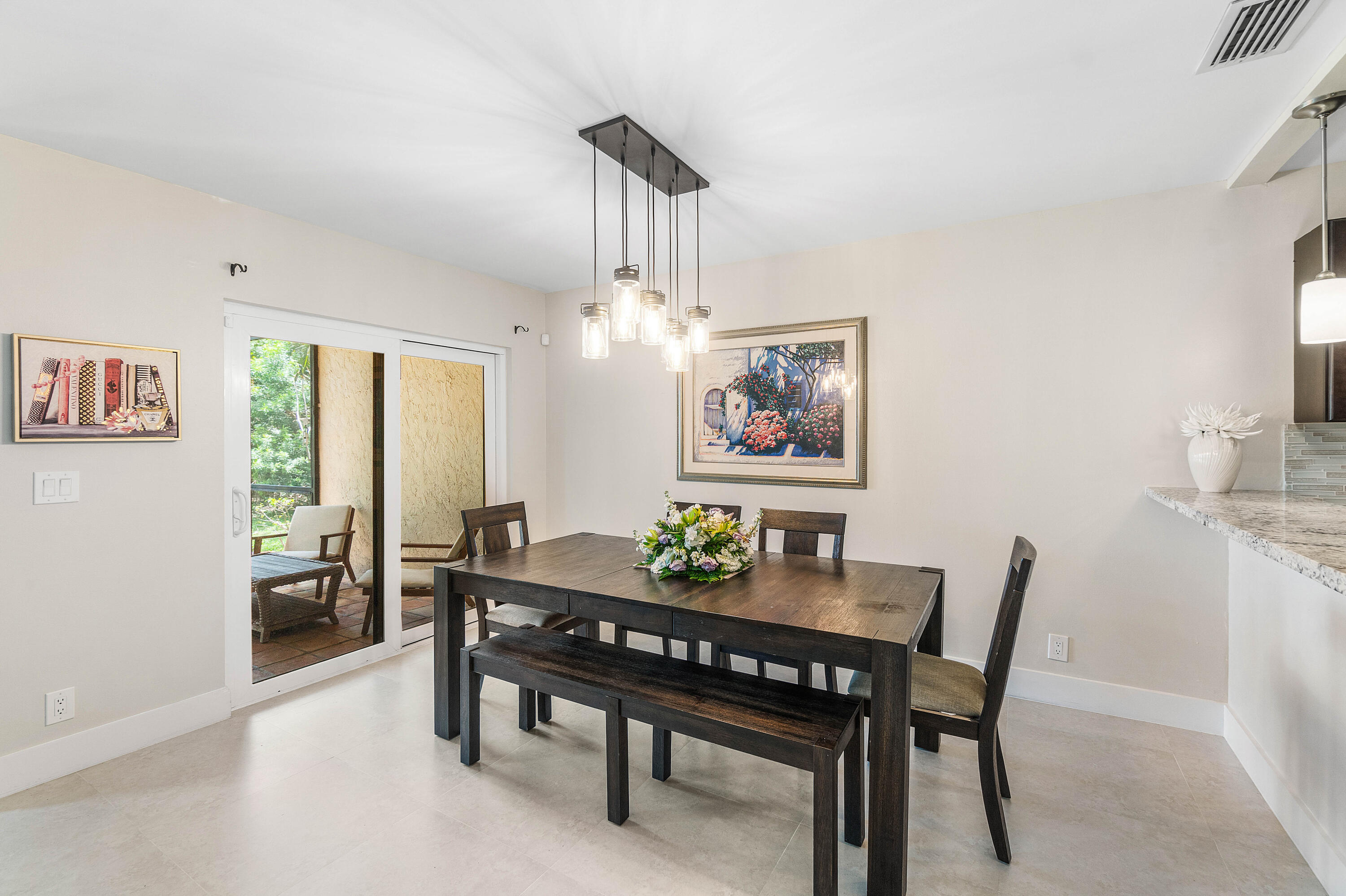 6044 Glendale Drive
