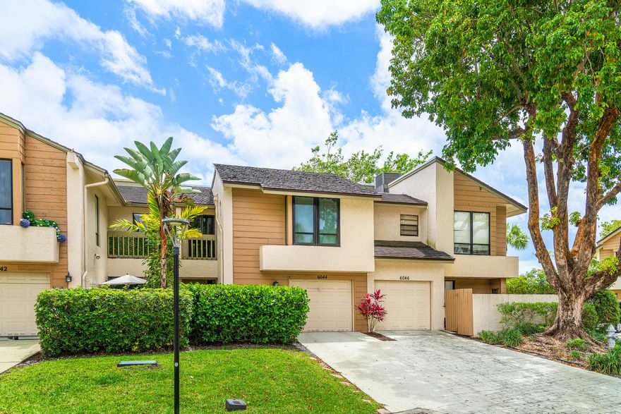 Immaculate and Beautiful 3 bedroom, 2.5 bath townhouse. Roof 2019, AC and Water Heater 2020. Impact windows throughout!!  Ironwedge is located in the Greater Boca Raton and Parks District. Located within 5-10 minutes if I95, with a wide array of opportunities for shopping, dining & entertainment as well as highly rated public & private schools, higher education, advanced medical facilities and the pristine beaches of Boca Raton.