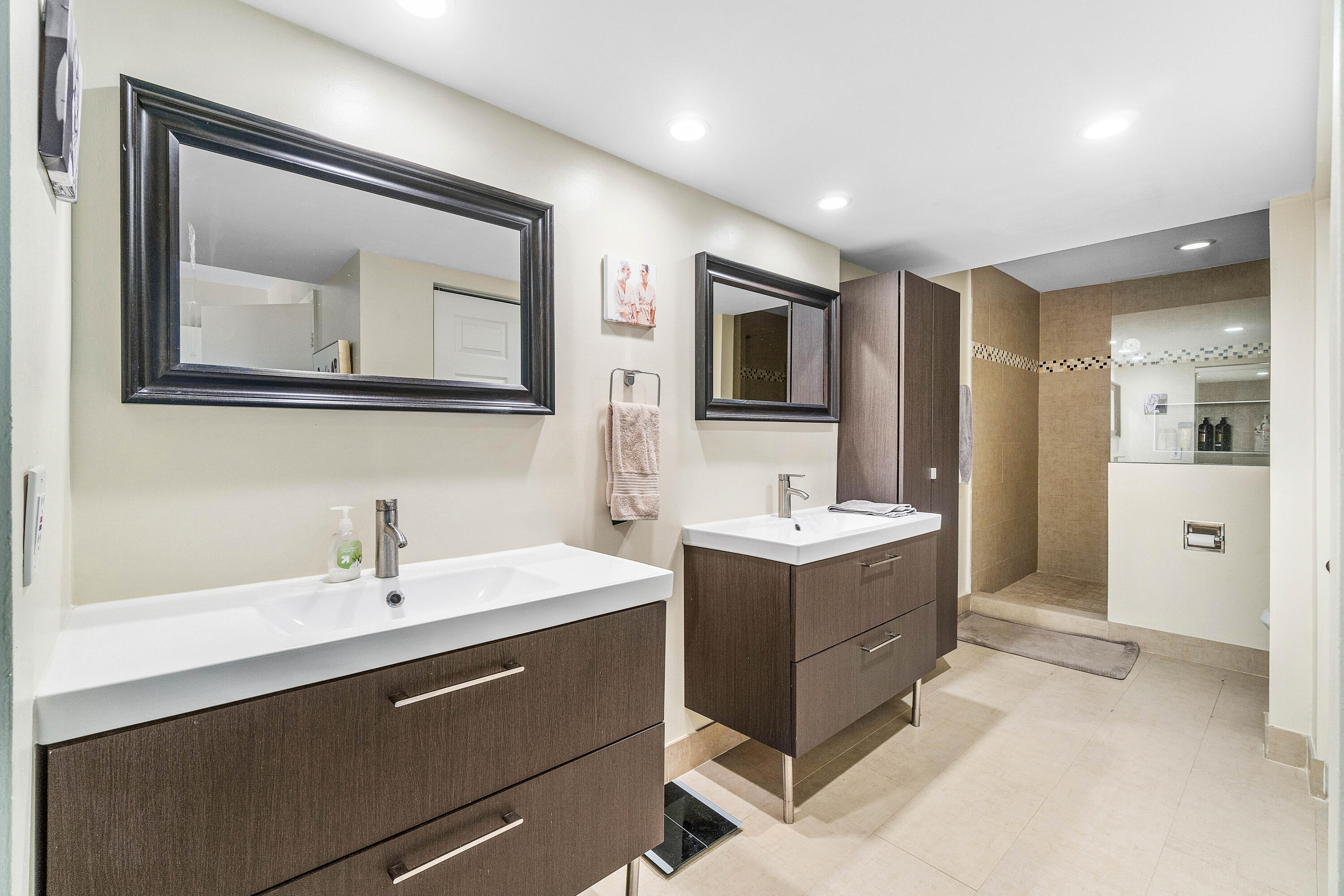 IRONWEDGE SEC II - Residential